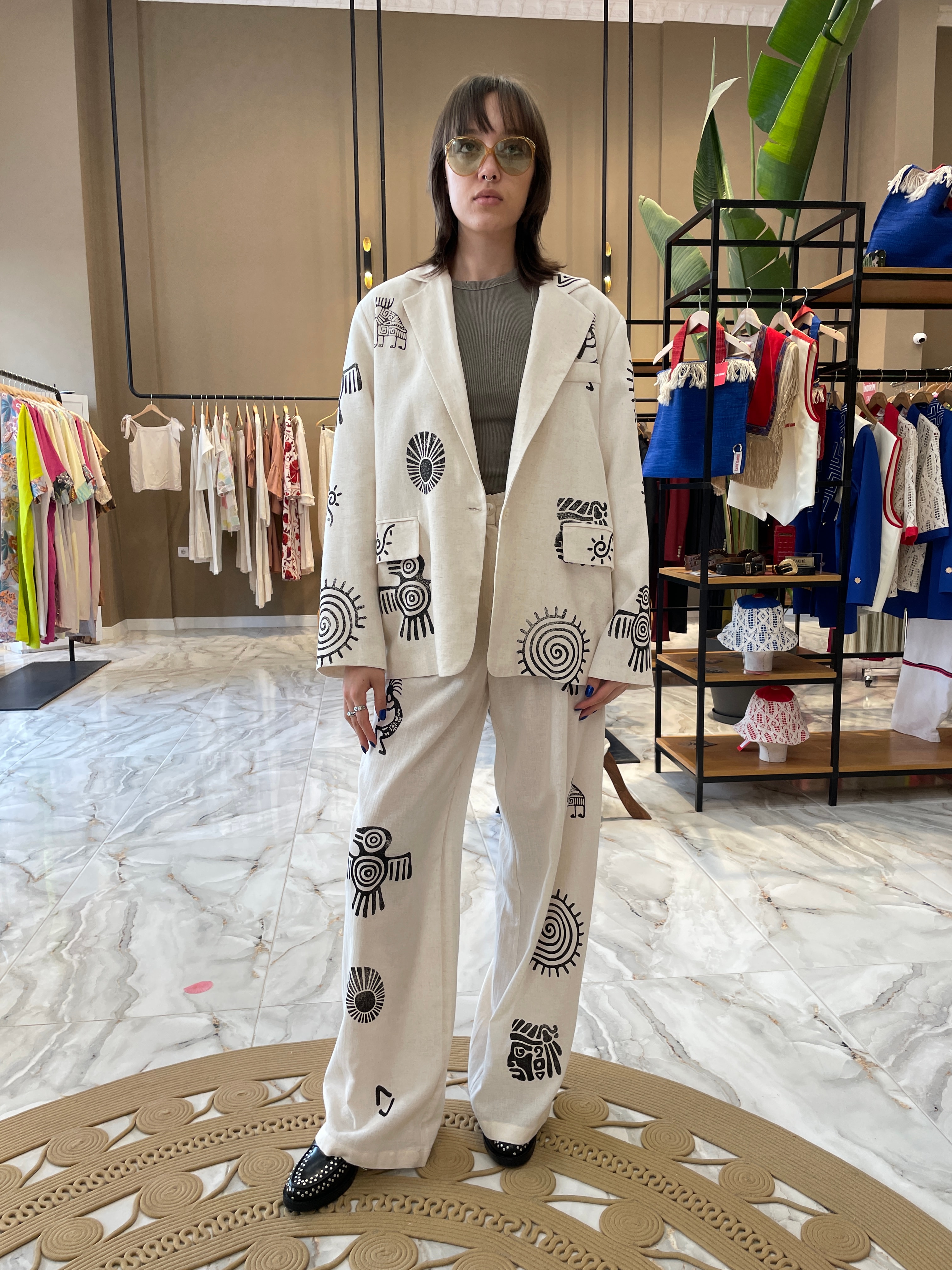 YIN OVERSIZE JACKET