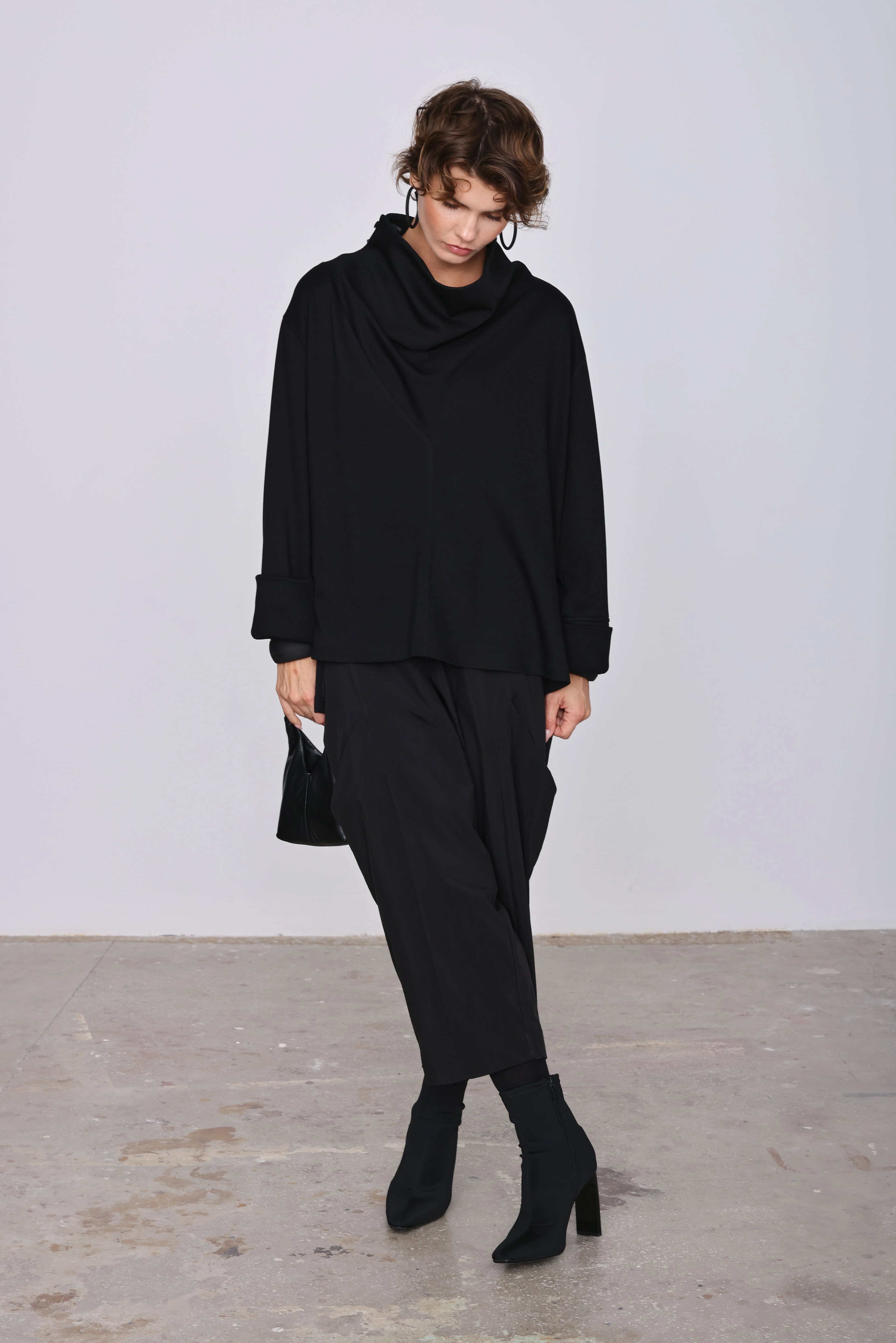 Journey Close Pant Black