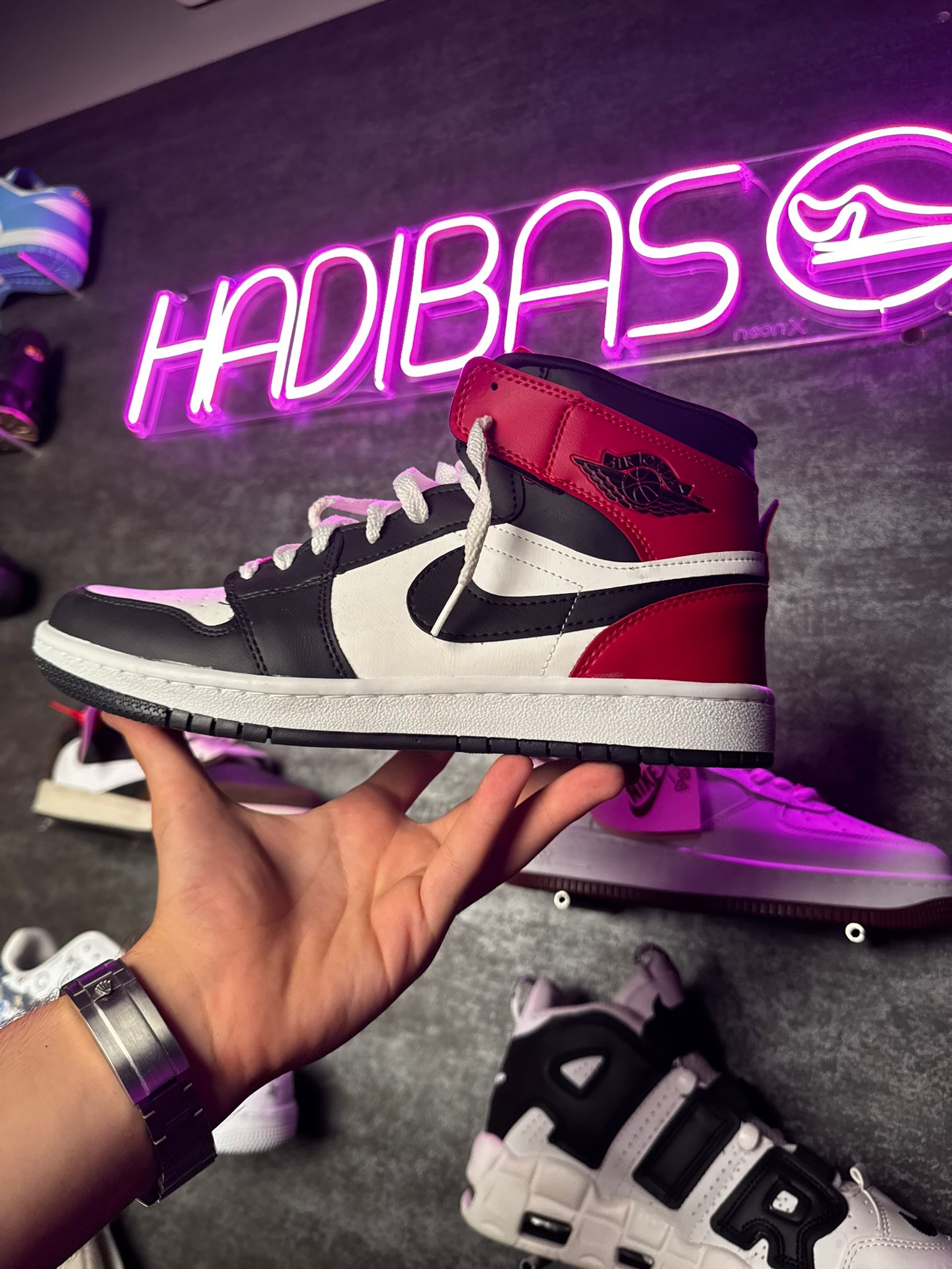 Nike Air Jordan Retro 1 R&W&B