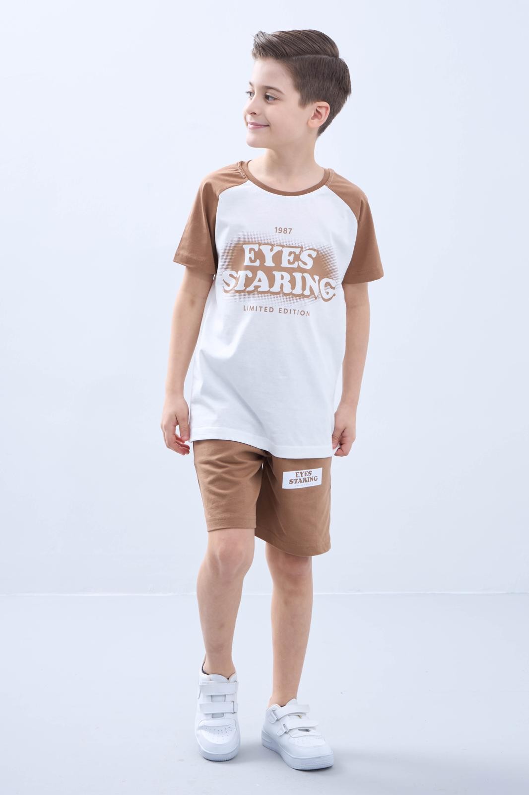 Erkek Çocuk "Eyes Staring" Baskılı Tişört & Şort Takım - Kahverengi