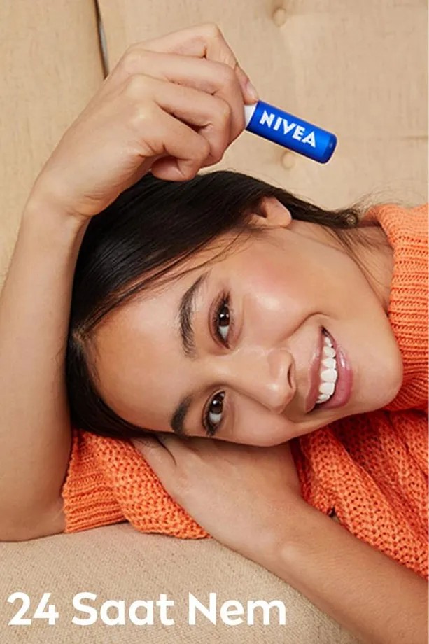 Nivea Original Care Renksiz Dudak Bakım Kremi 4.8gr 24 Saat Nemlendirici Besleyici Shea Yağı