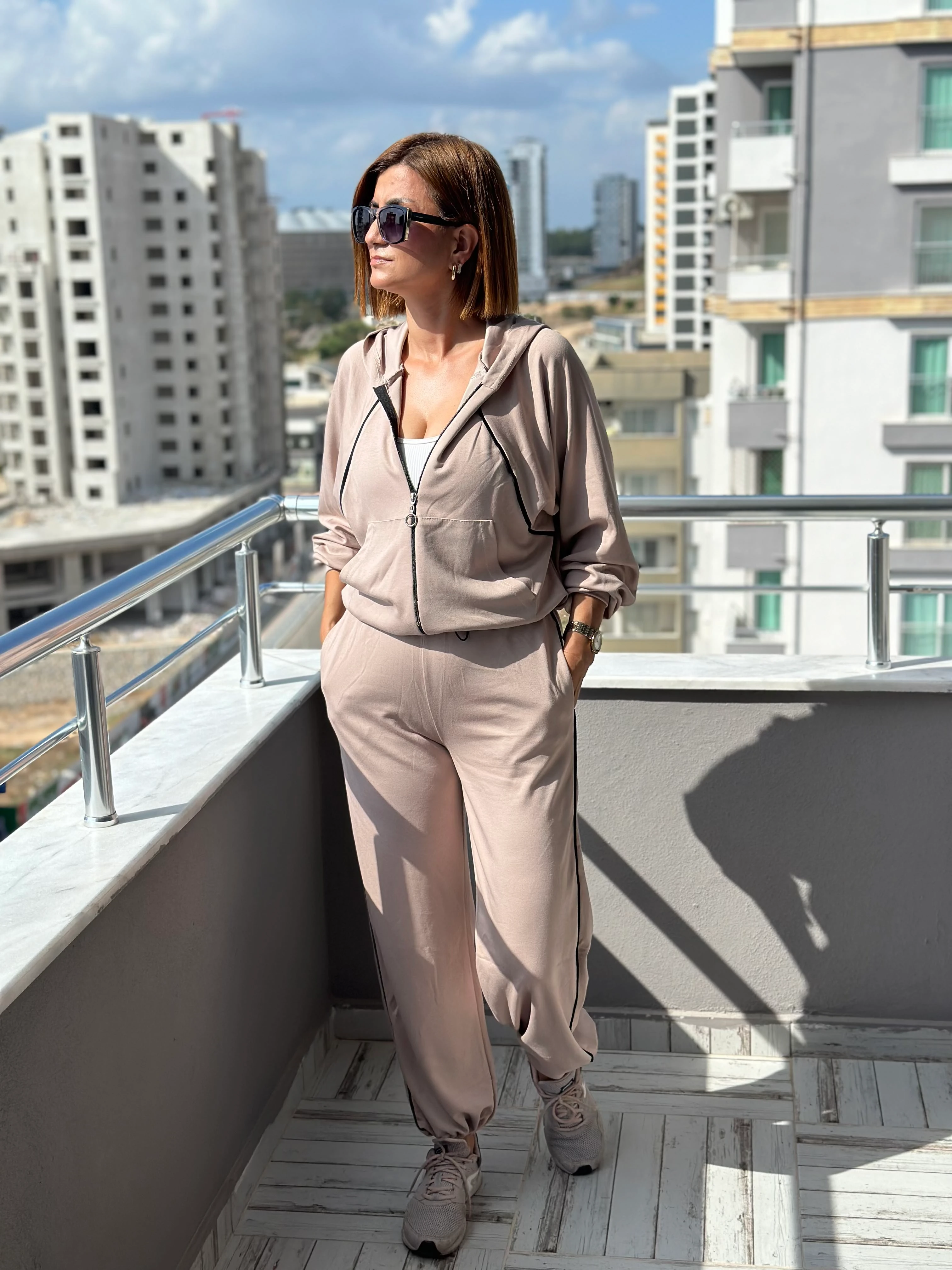 ŞERİTLİ MODAL KUMAŞ TAKIM - TAŞ RENGİ