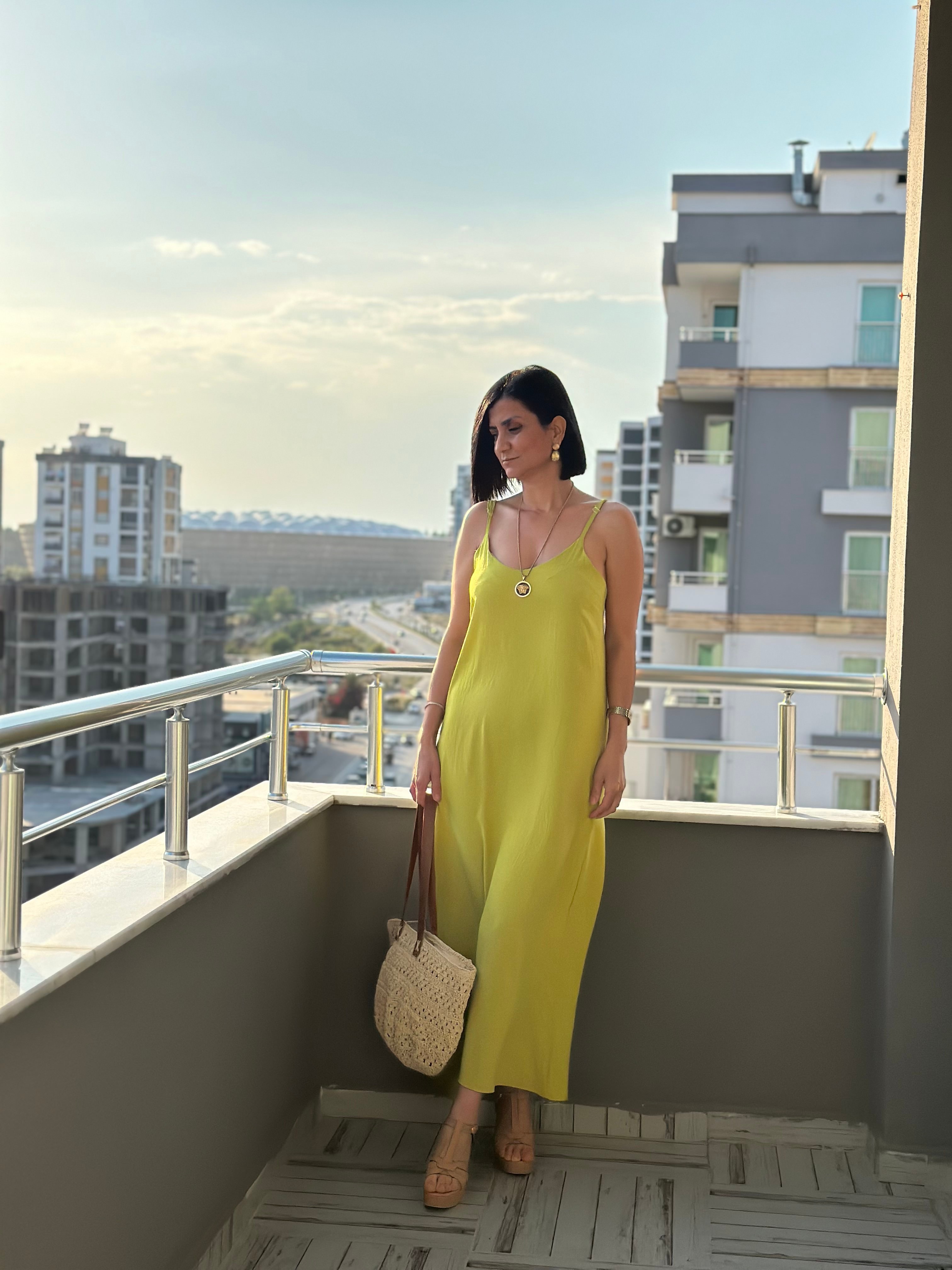 ASKILI UZUN ELBİSE - YAĞ YEŞİLİ