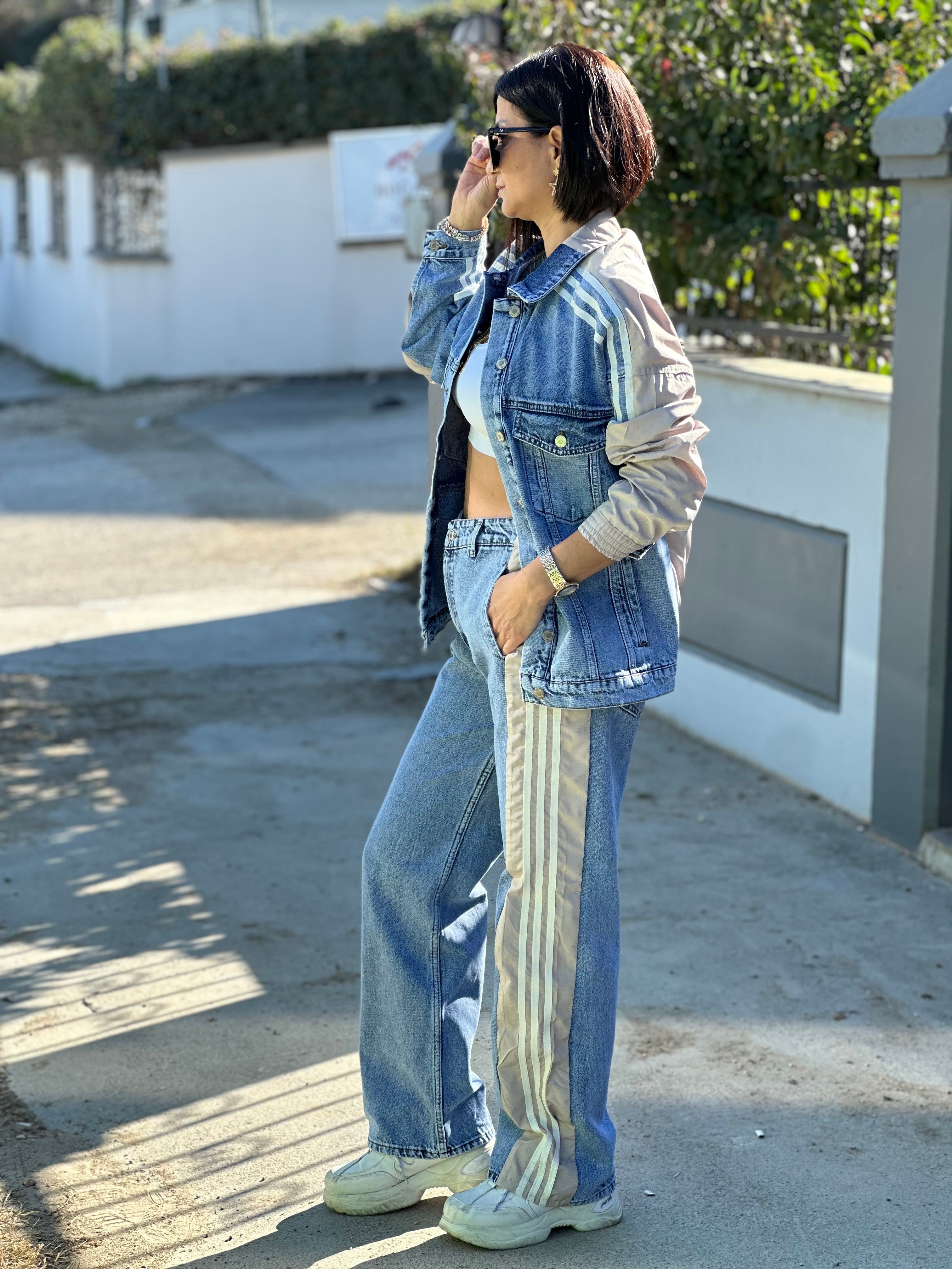 YANI ŞERİTLİ KOT TAKIM