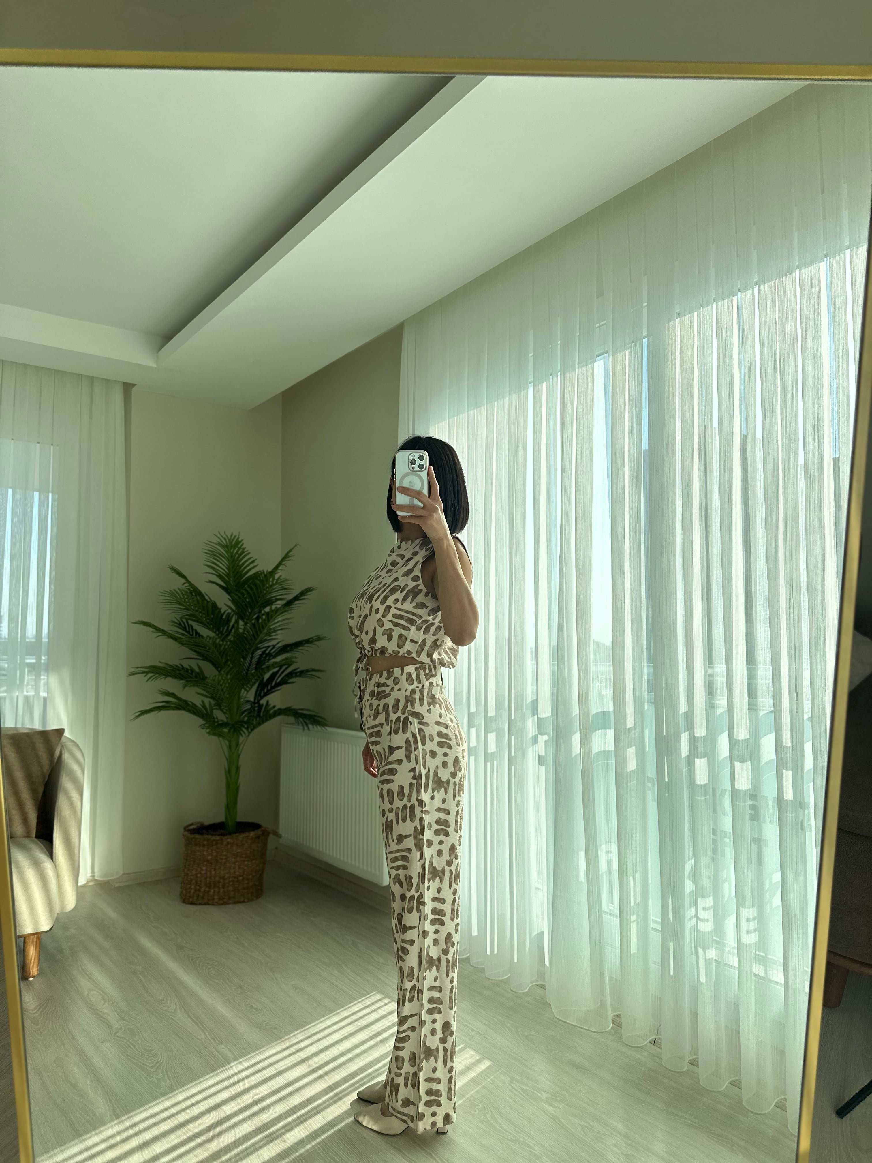 BELİ BÜZGÜLÜ CROP TAKIM