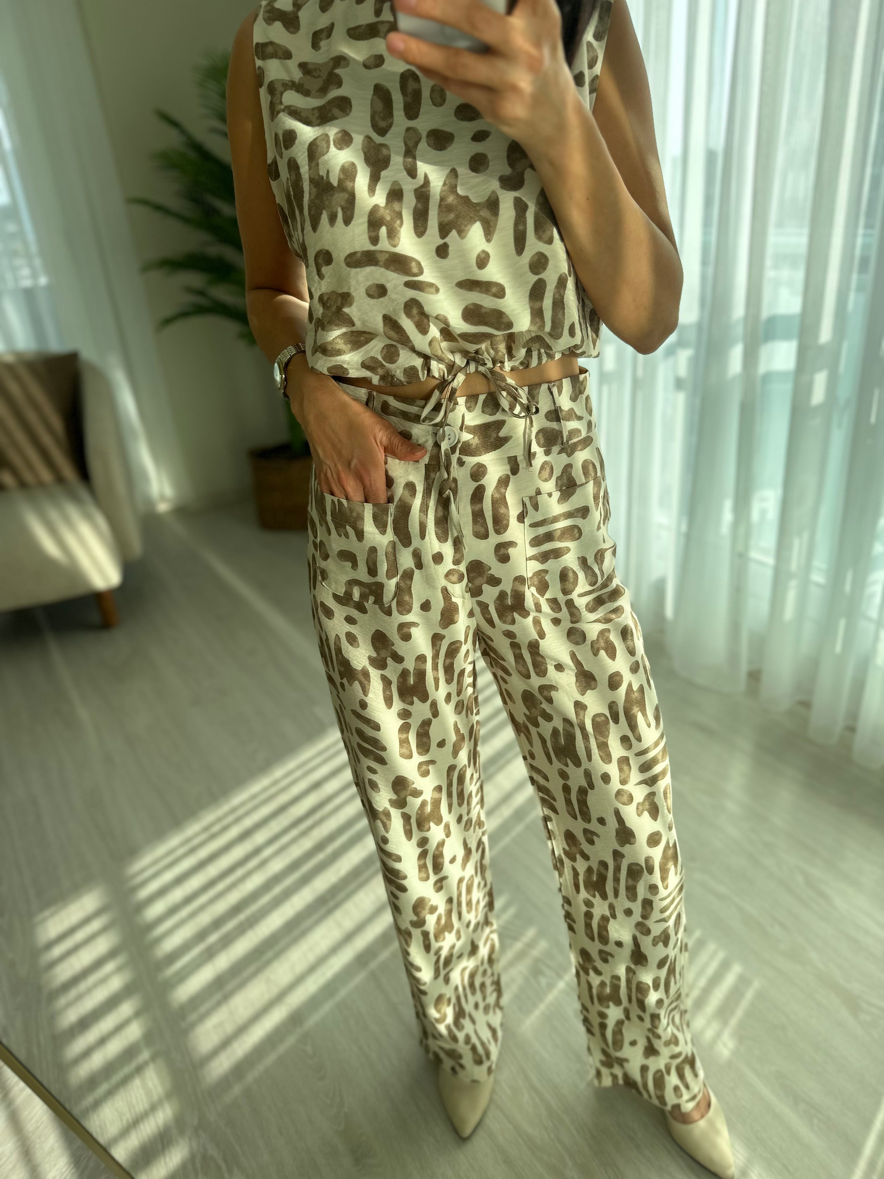 BELİ BÜZGÜLÜ CROP TAKIM