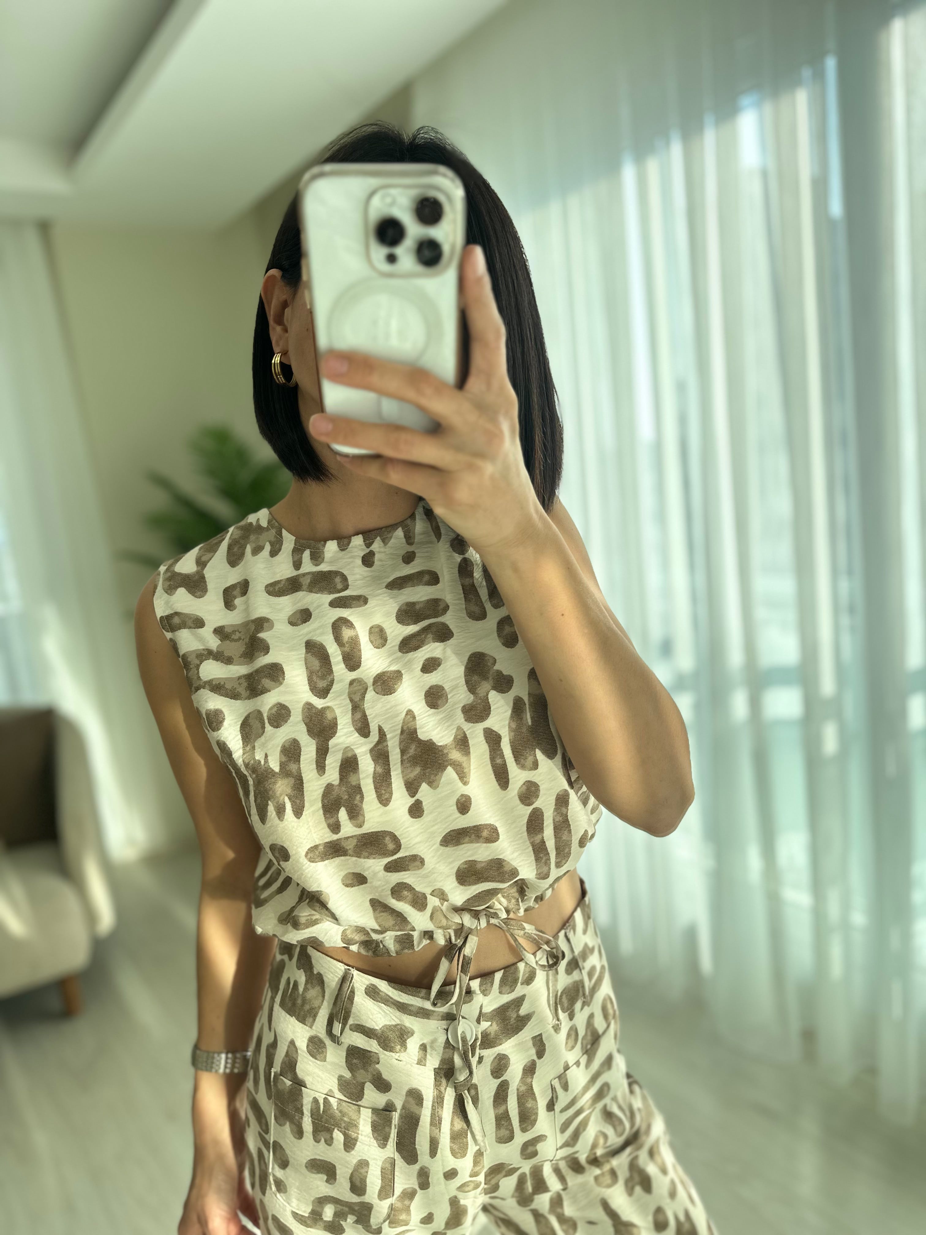 BELİ BÜZGÜLÜ CROP TAKIM