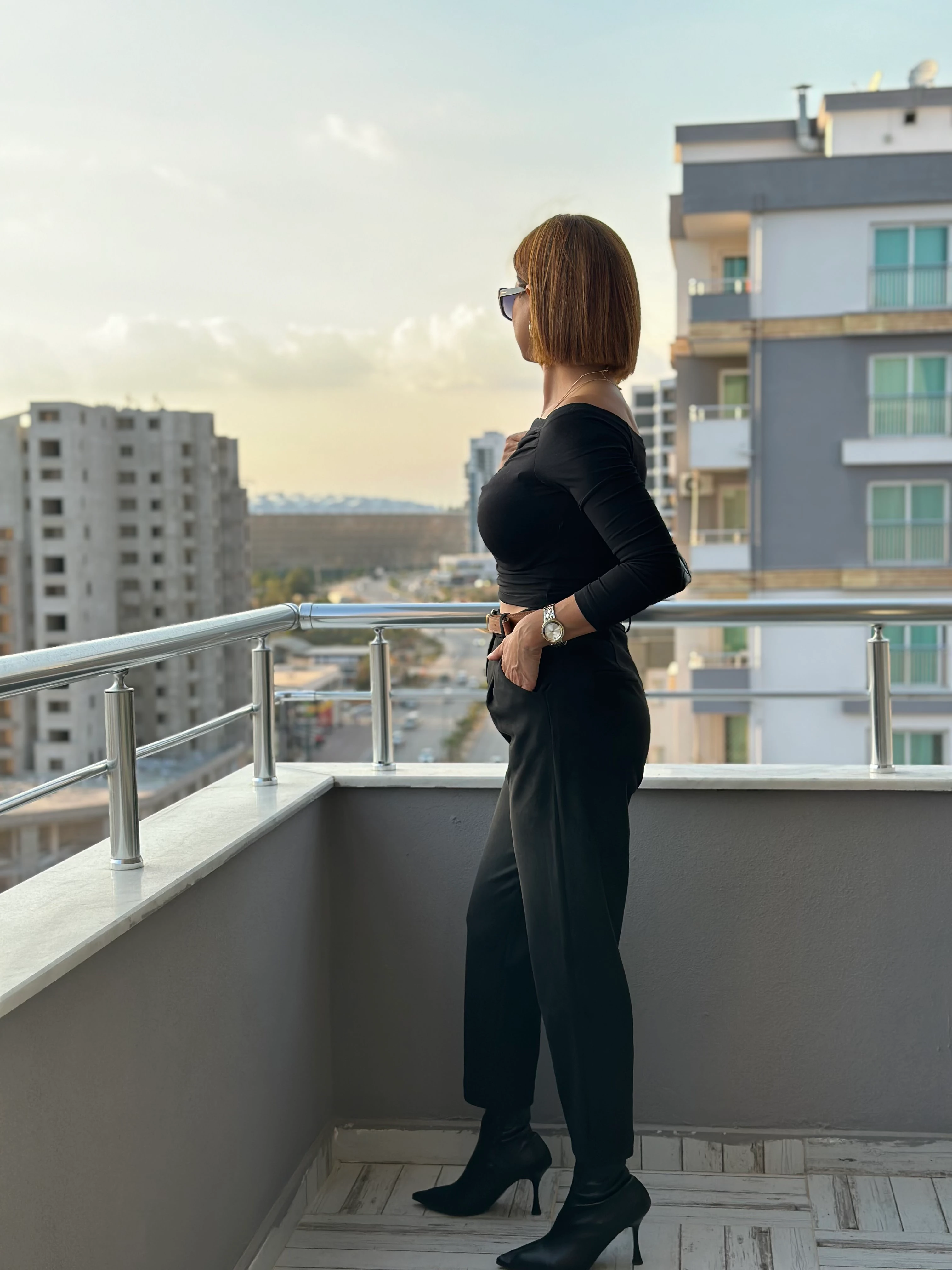 KEMERLİ SÜET PANTOLON