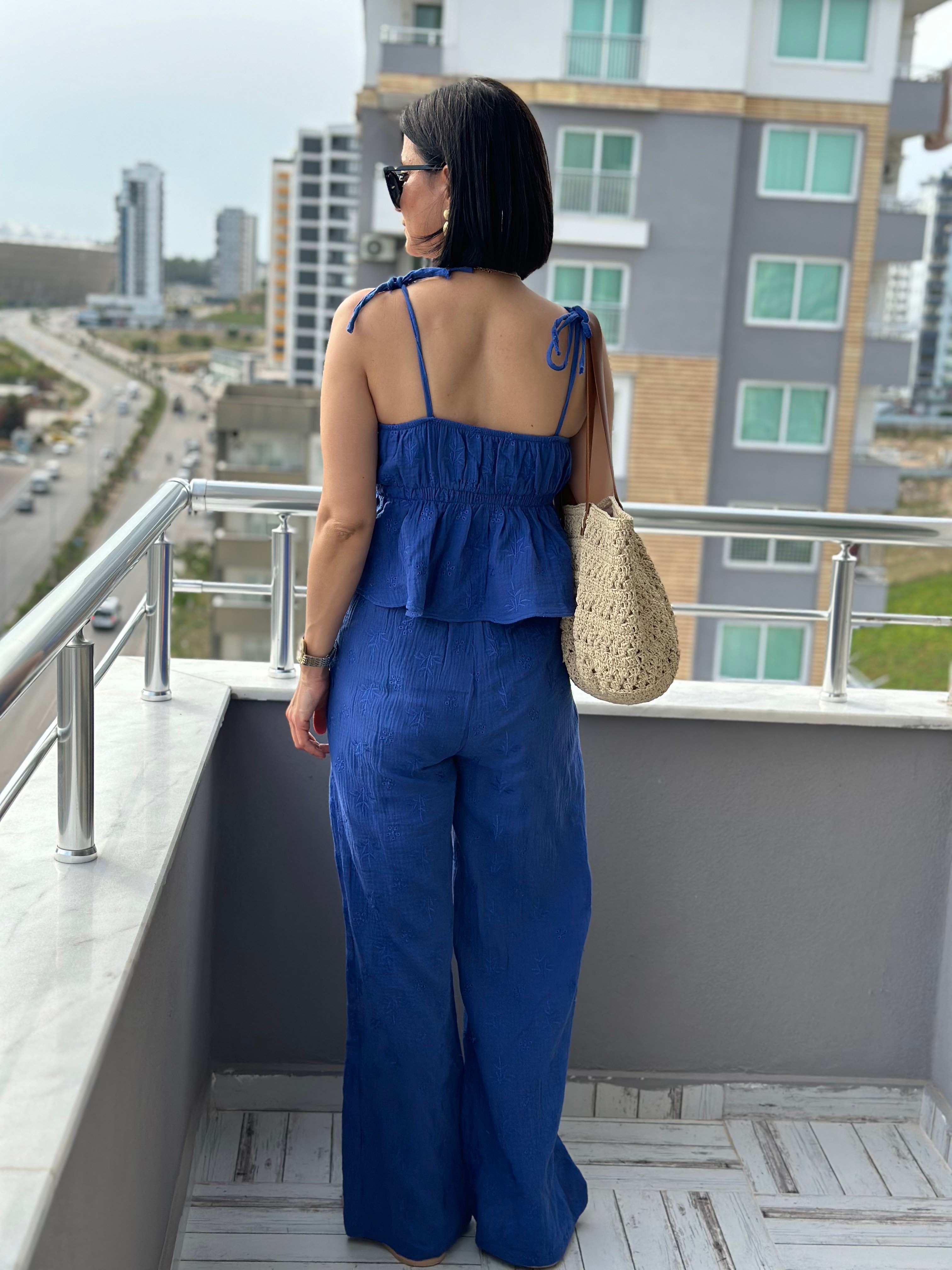 NAKIŞLI BLUZ PANTOLON TAKIM