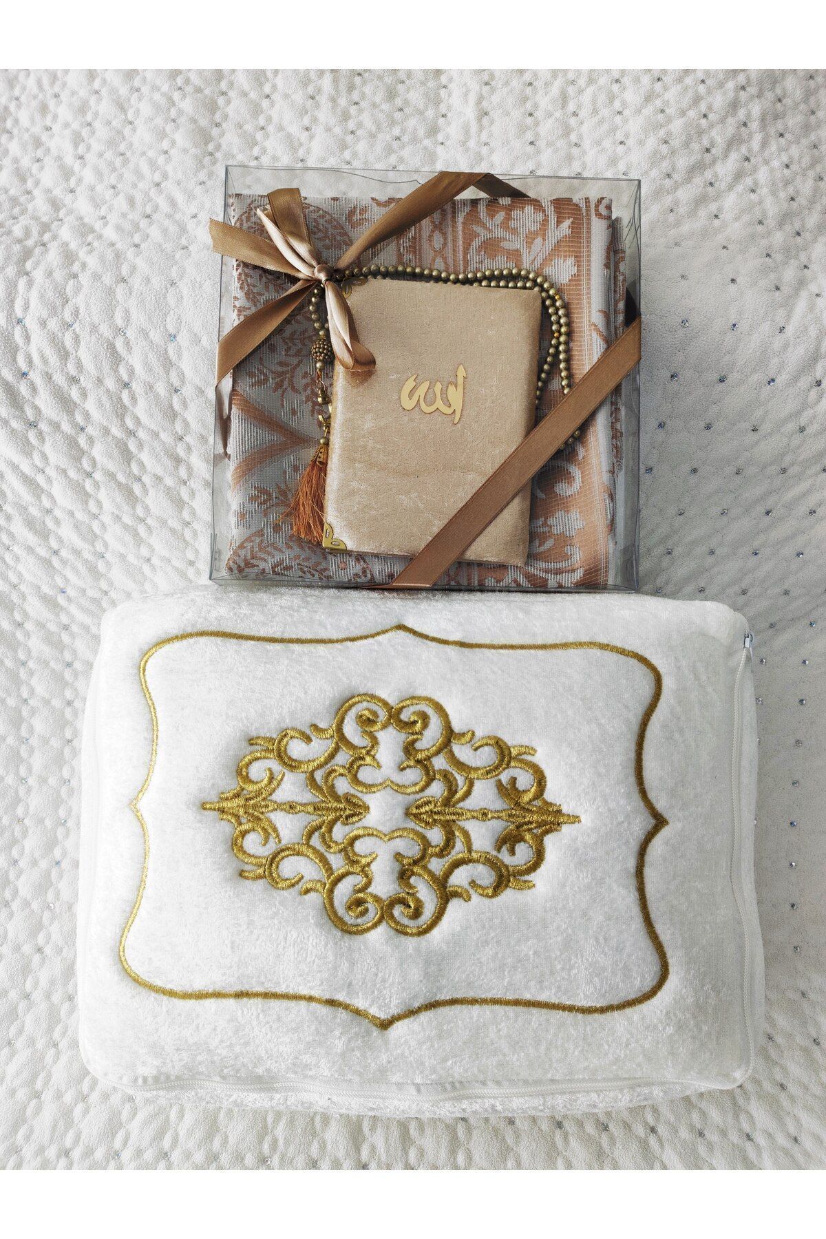 4 Parça Kadife Bohça Gelin Damat Hediye Çeyiz Bohça Tafta Saçaklı Kutu Seccade Set Gold Beyaz