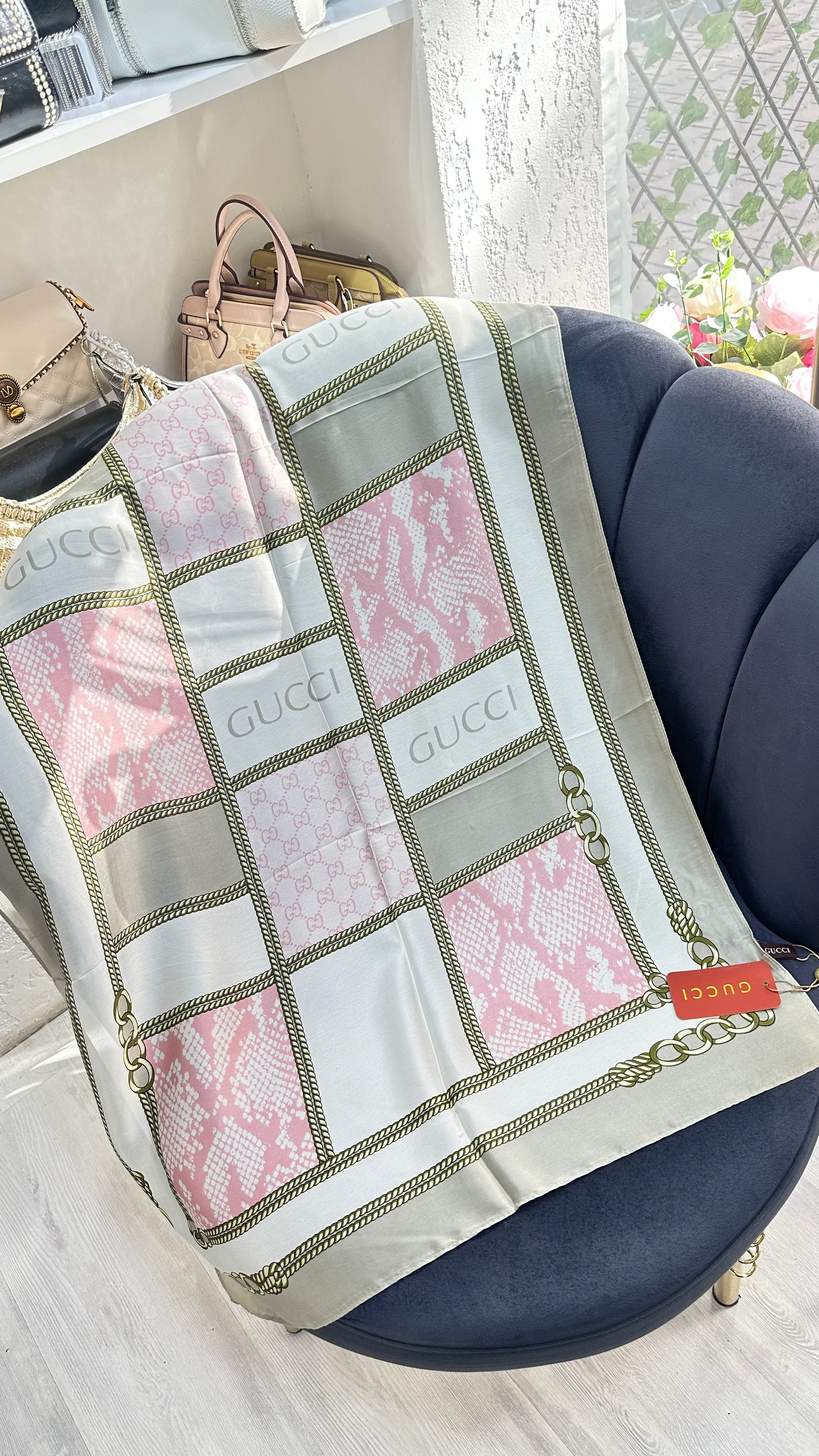 Zincir Detaylı Vual İpek Şal Pembe 