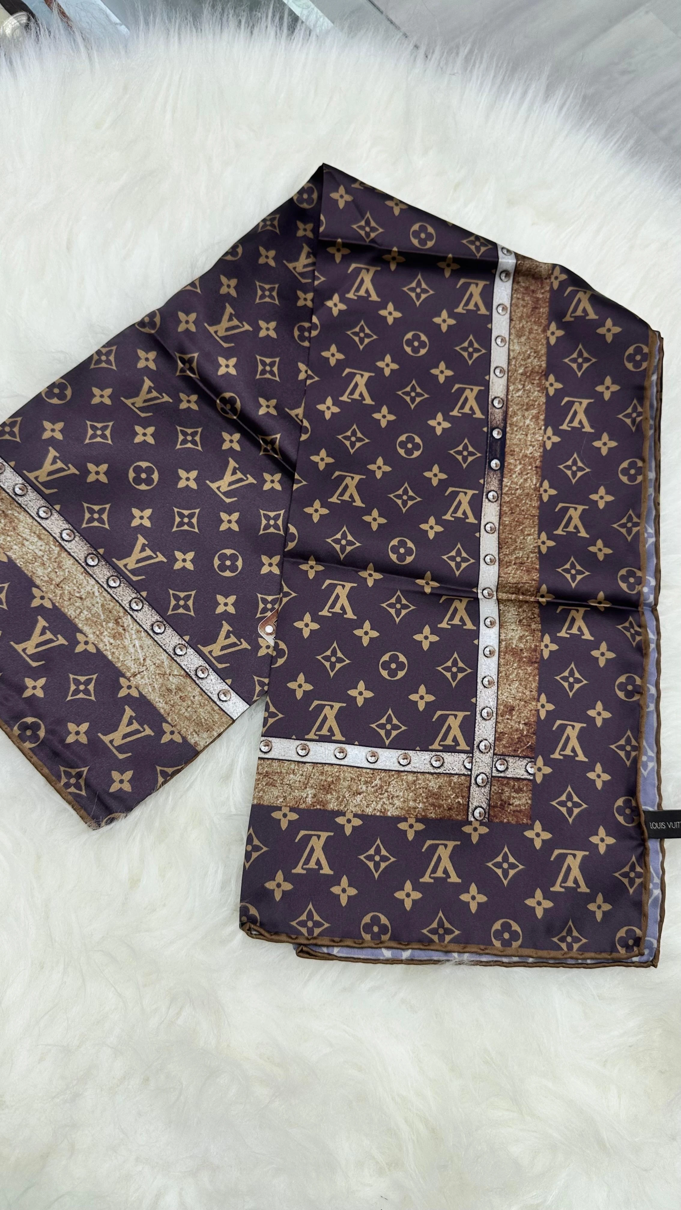 LV  İthal Twill İpek Eşarp Kahverengi