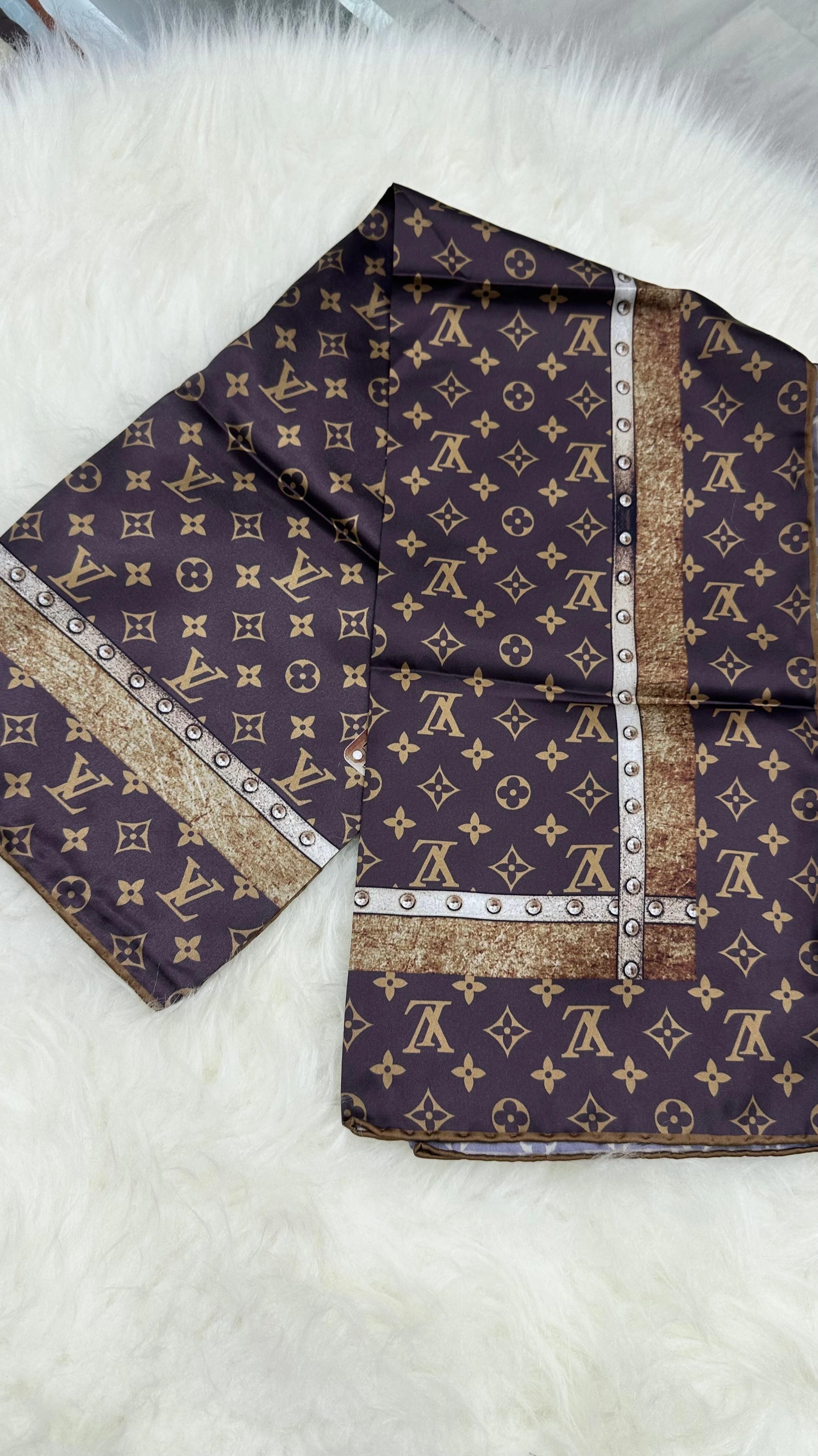 LV  İthal Twill İpek Eşarp Kahverengi