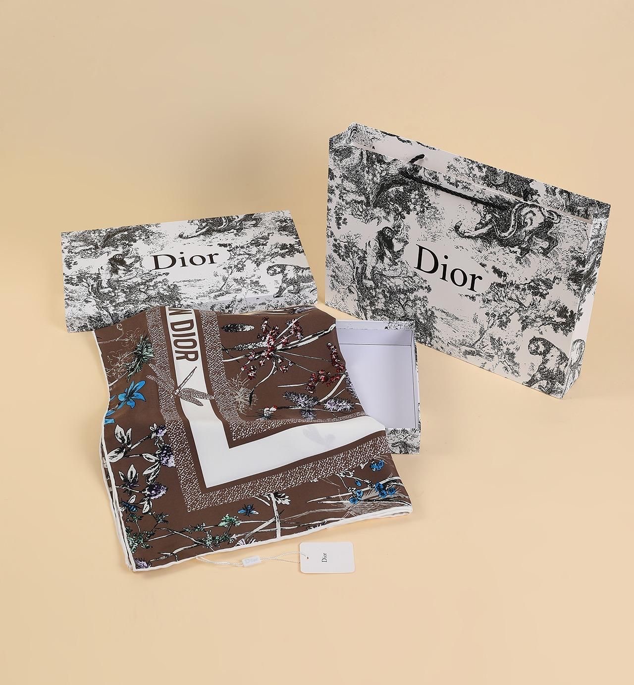 CD Bahar Esintisi Twill İpek Eşarp Acı Kahve