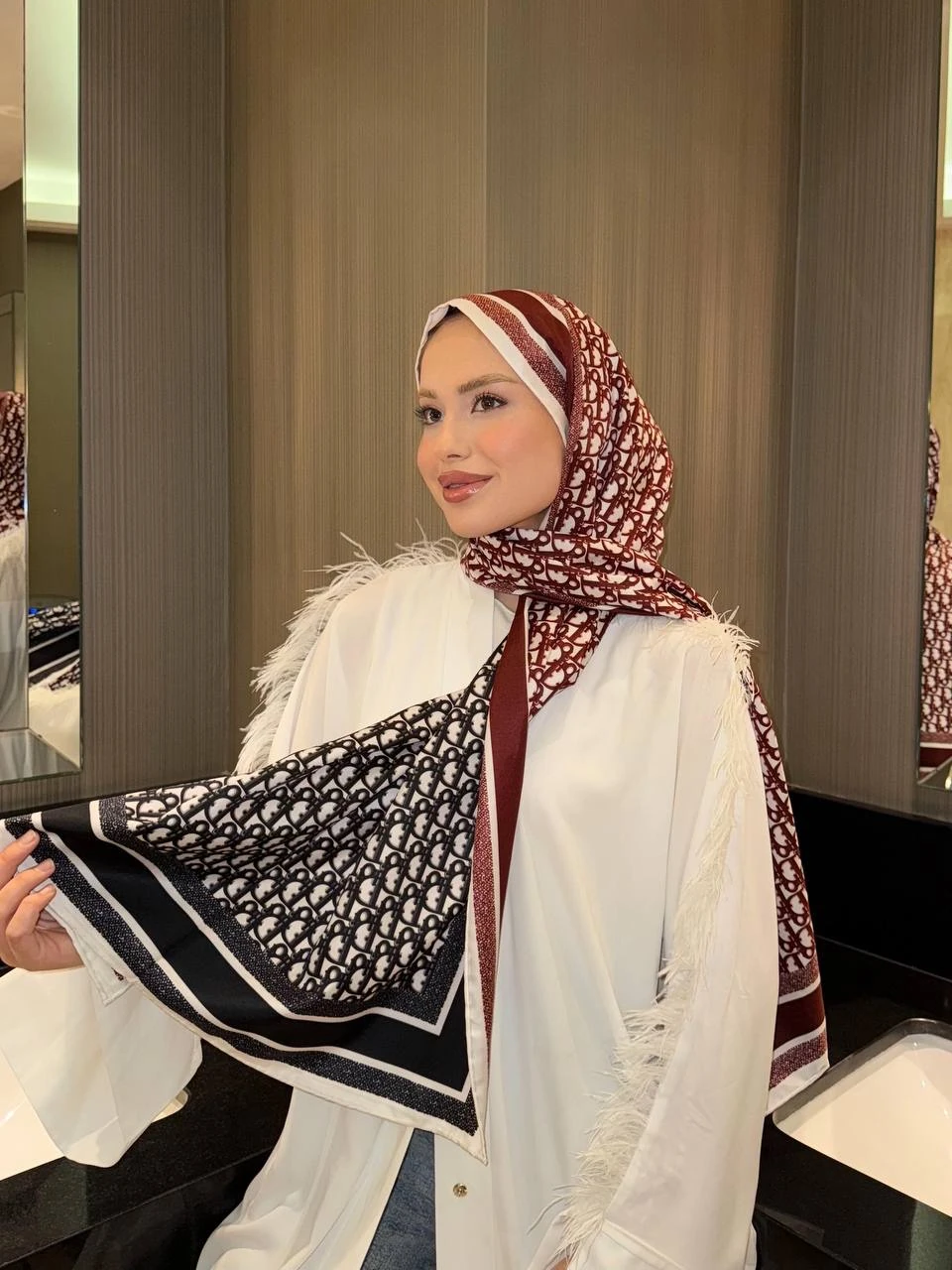 D Desen Çift Taraflı Twill İpek Şal Siyah/Bordo