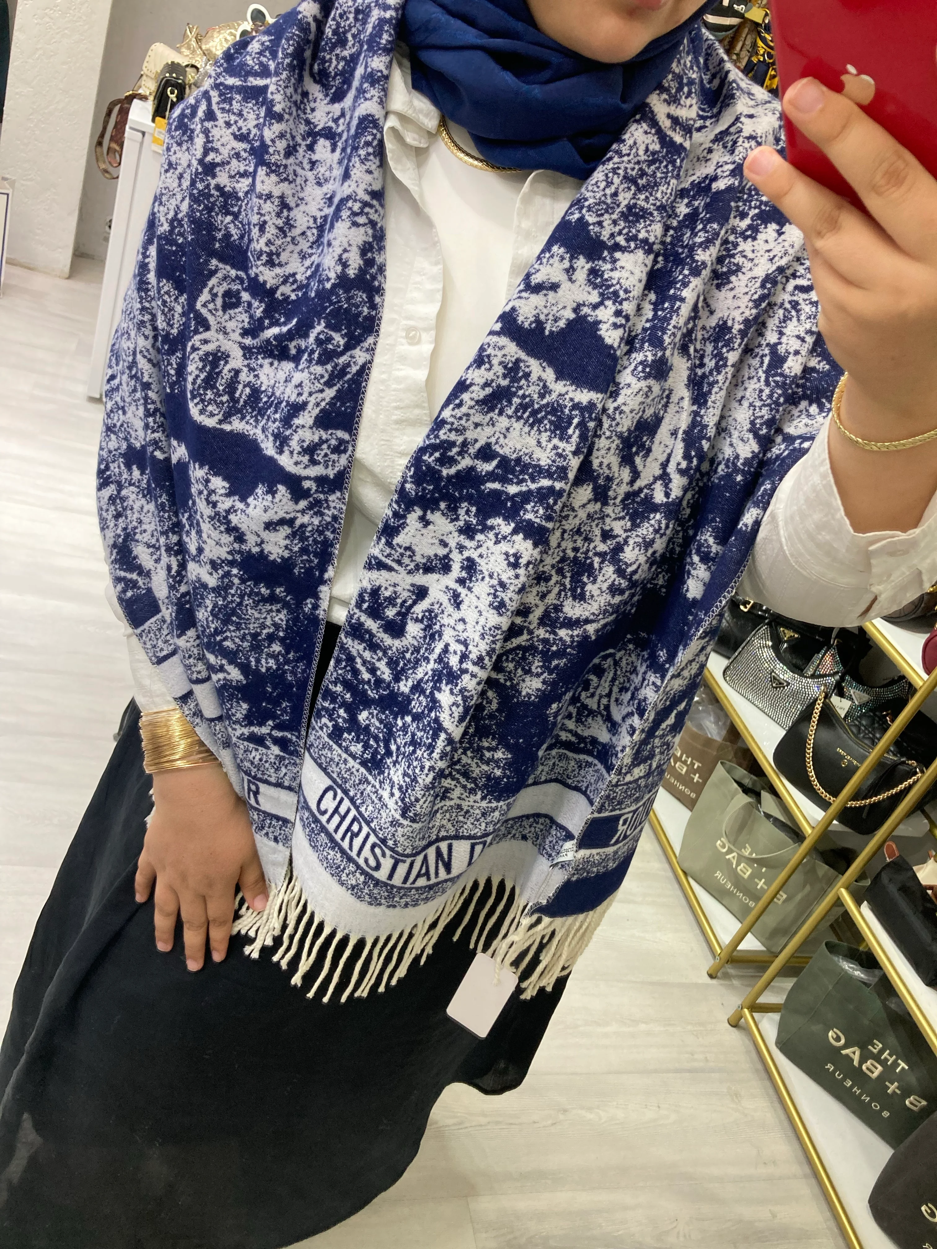 C/D Yün Omuz Şalı 