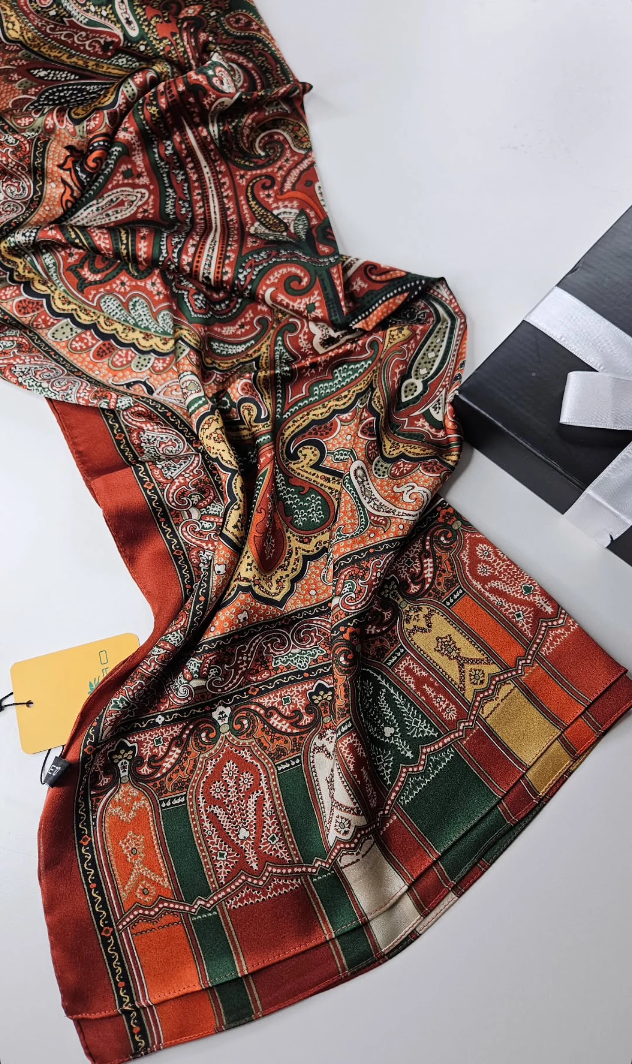 Rustik Desen Vual İpek Şal Kırmızı