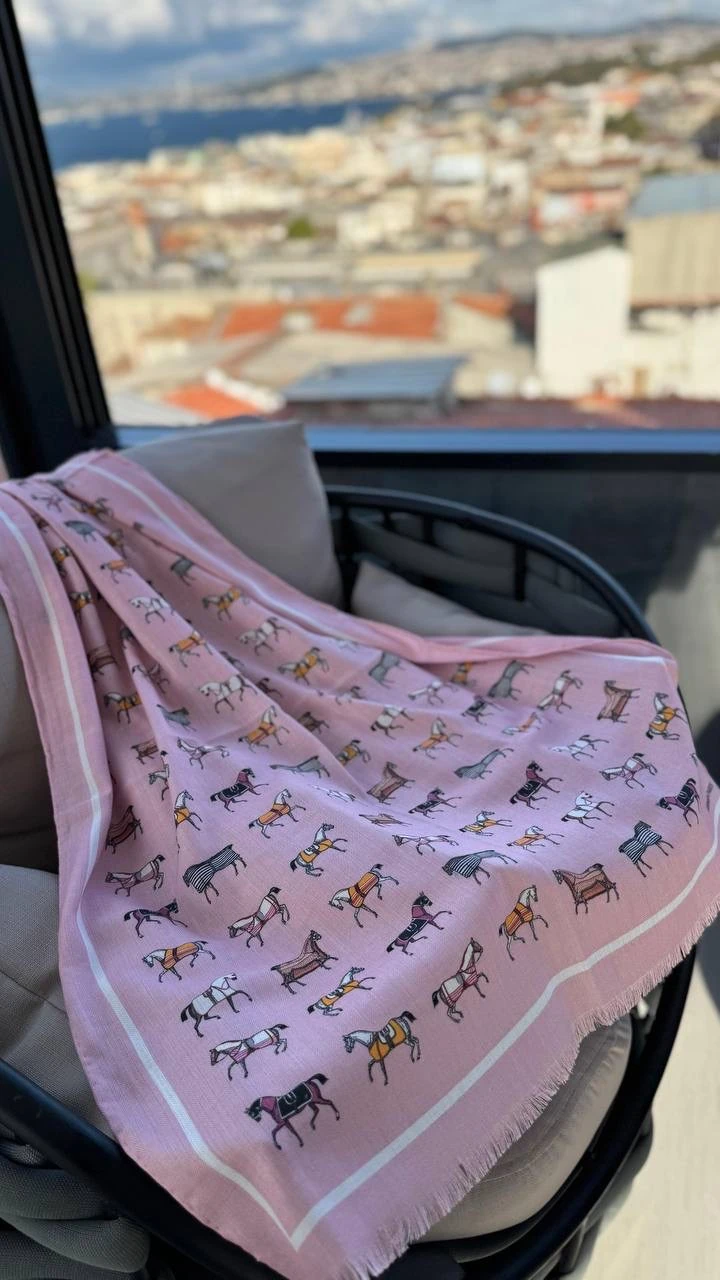 İthal Figürlü Yün Kaşmir Şal Pembe 