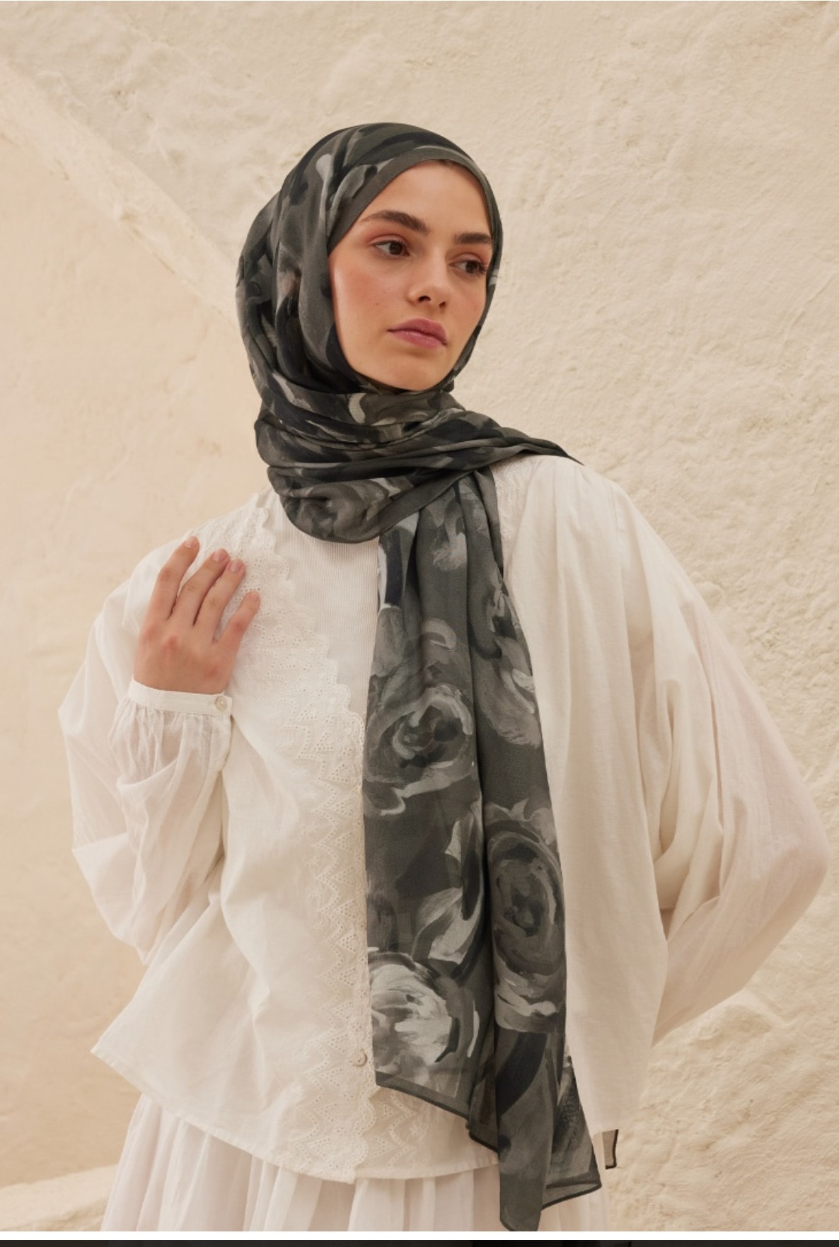 Rose Desen Rami Şal Gri