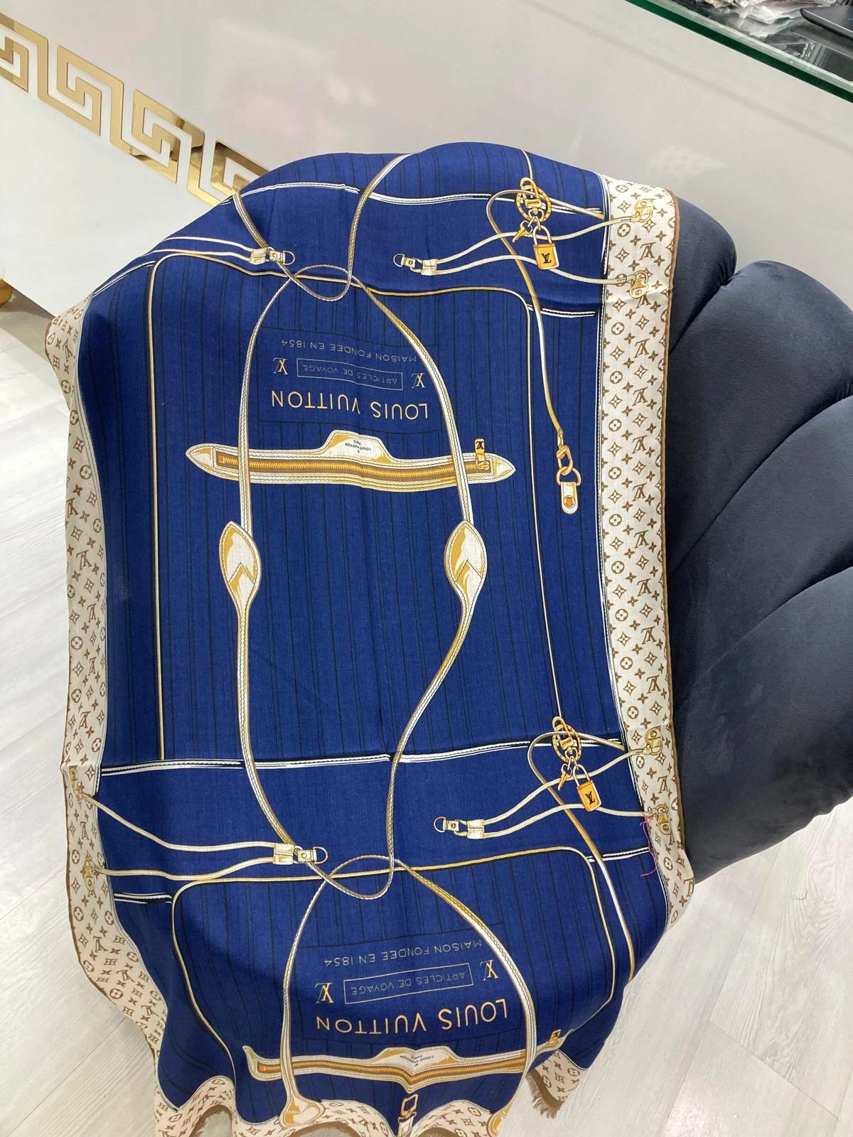 LV İthal Yün Kaşmir Şal Lacivert