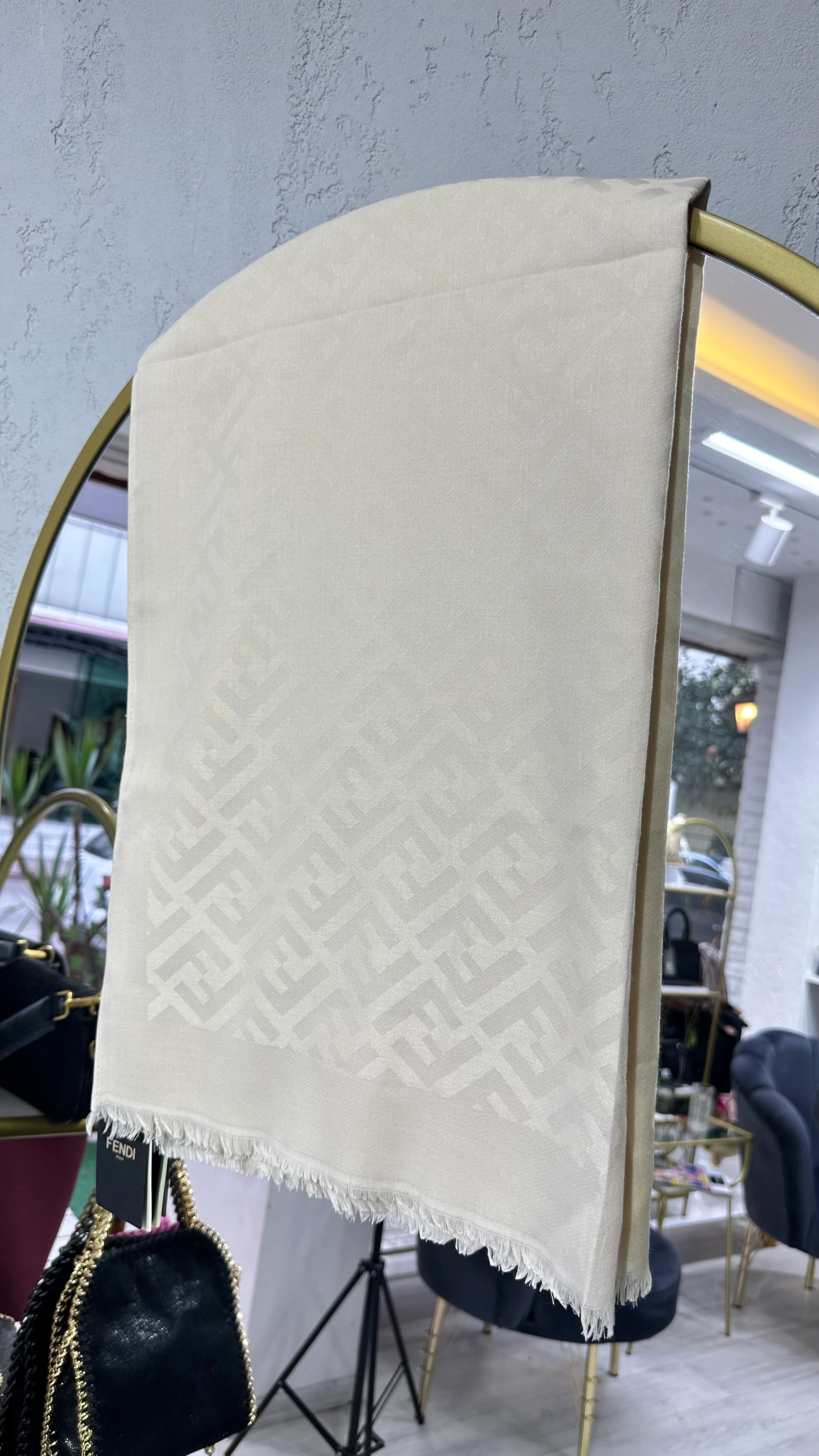 F Desen Yün İpek Şal Krem 