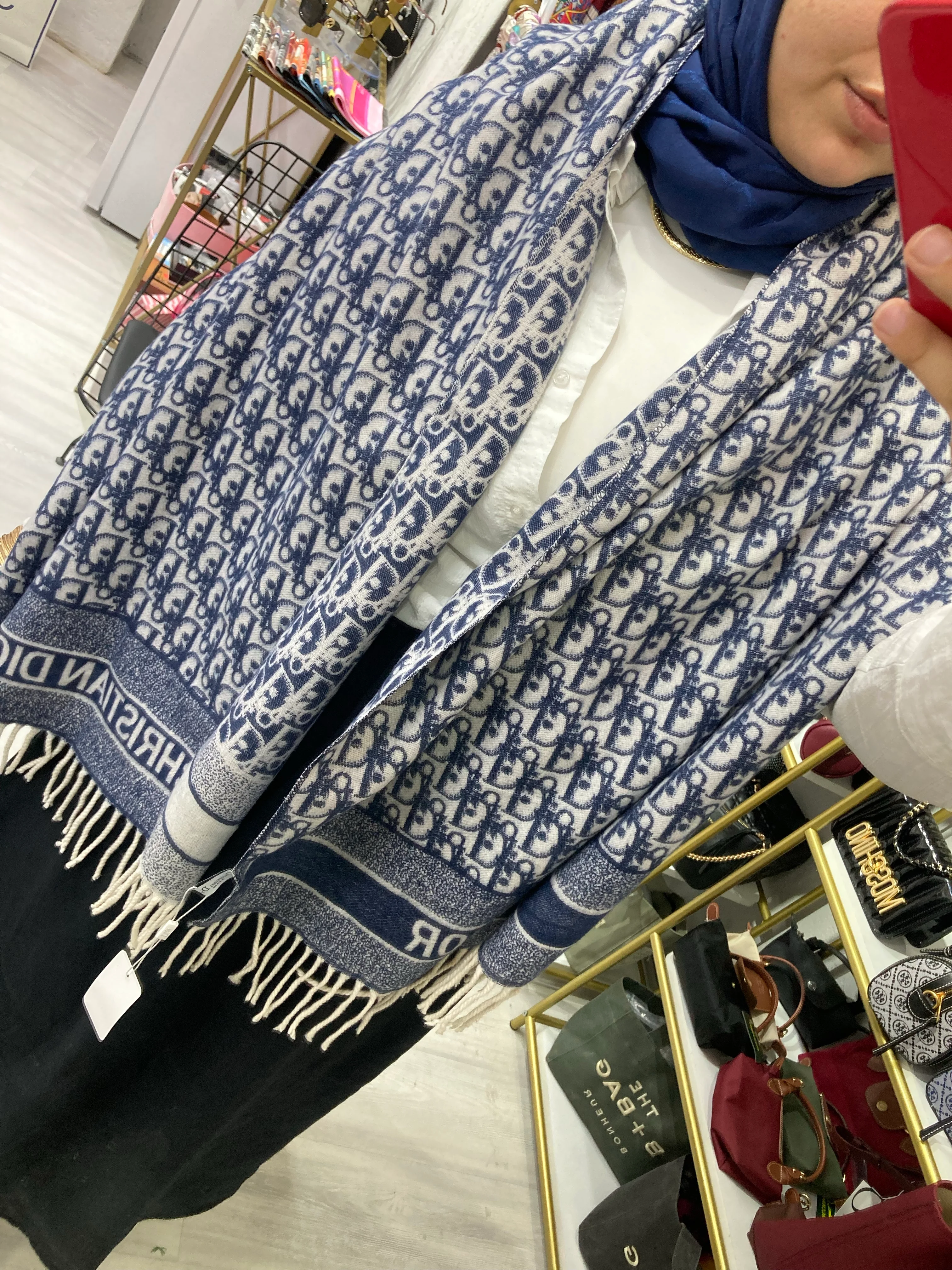 C/D Yün Omuz Şalı 