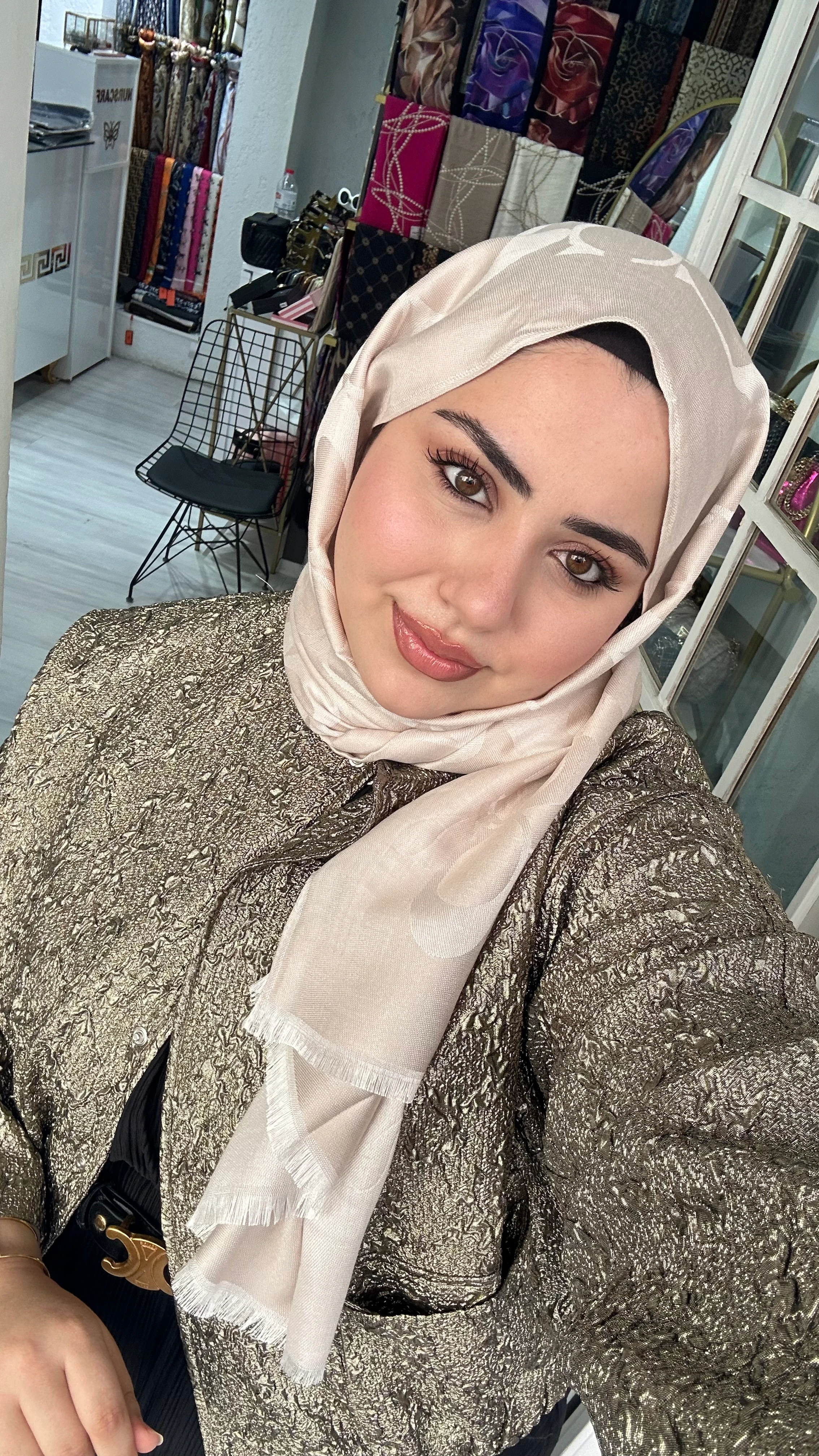 C Desen Yün İpek Şal Kum Beji 