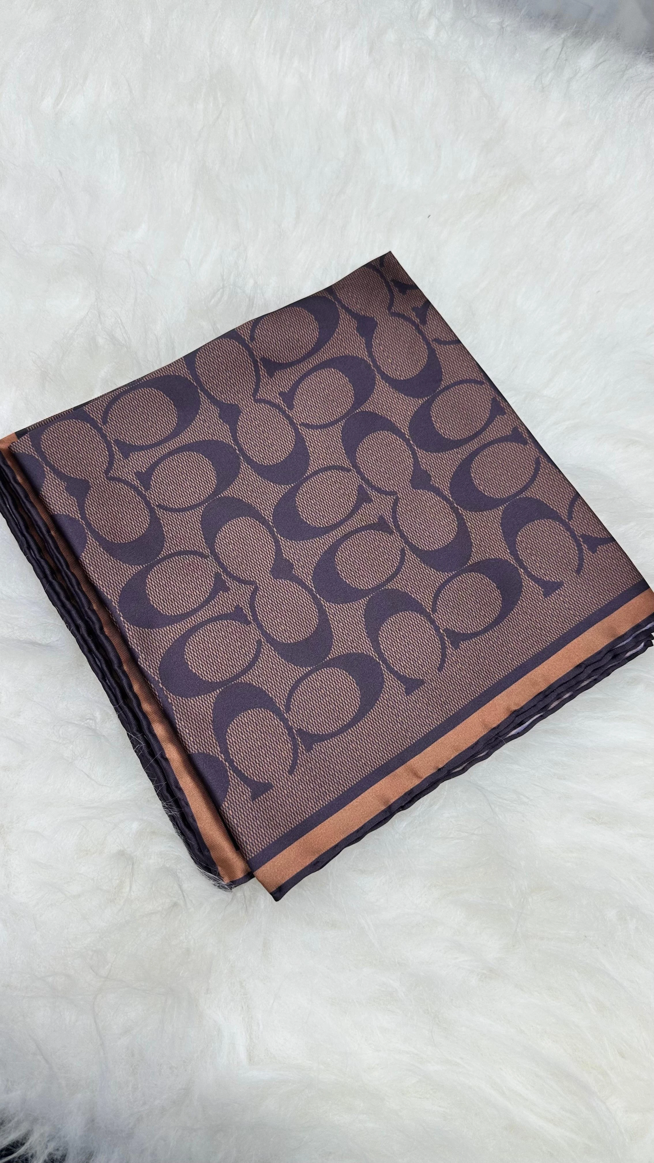 C Desen İthal Twill İpek Eşarp Kahverengi