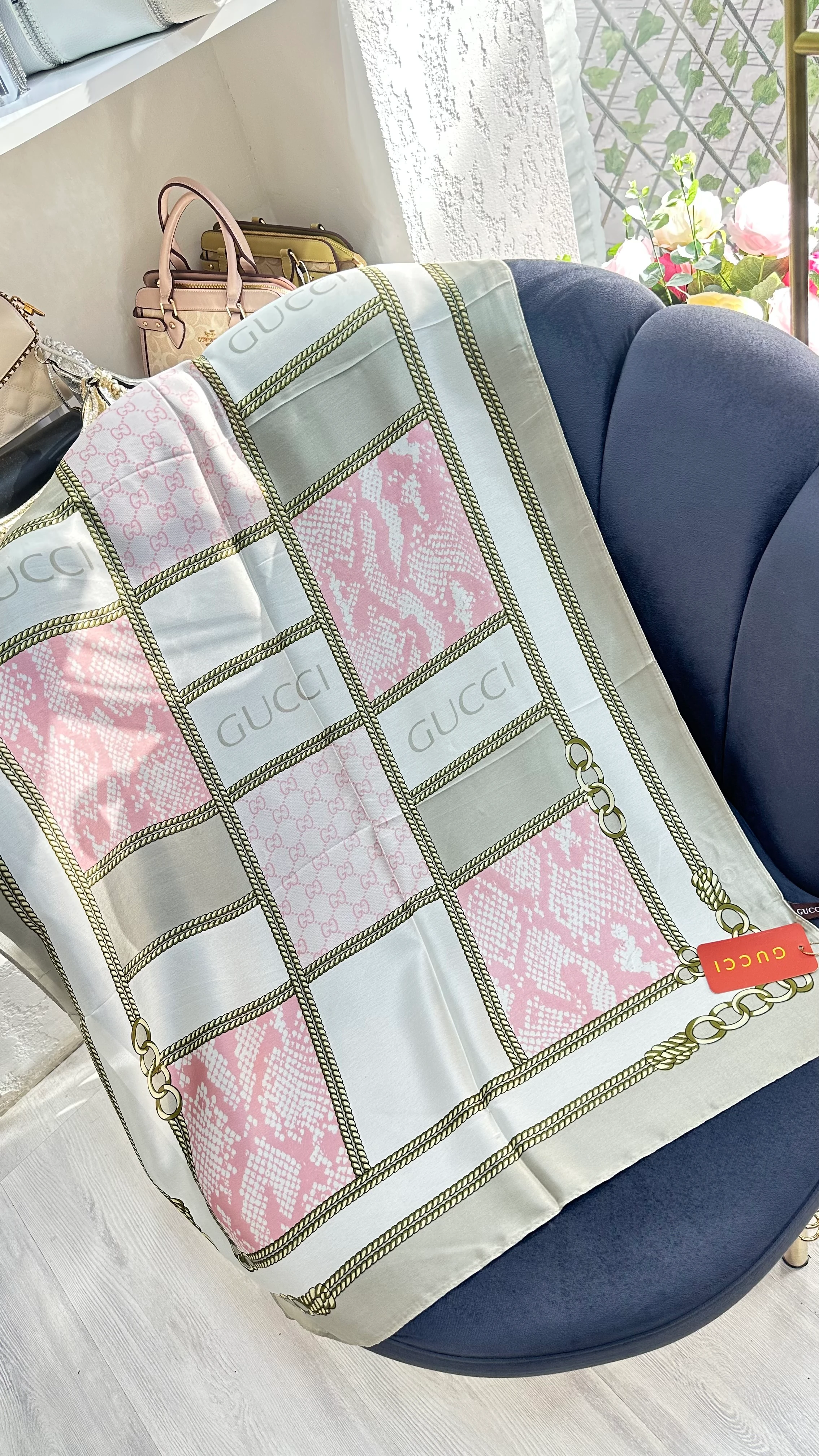 Zincir Detaylı Vual İpek Şal Pembe 