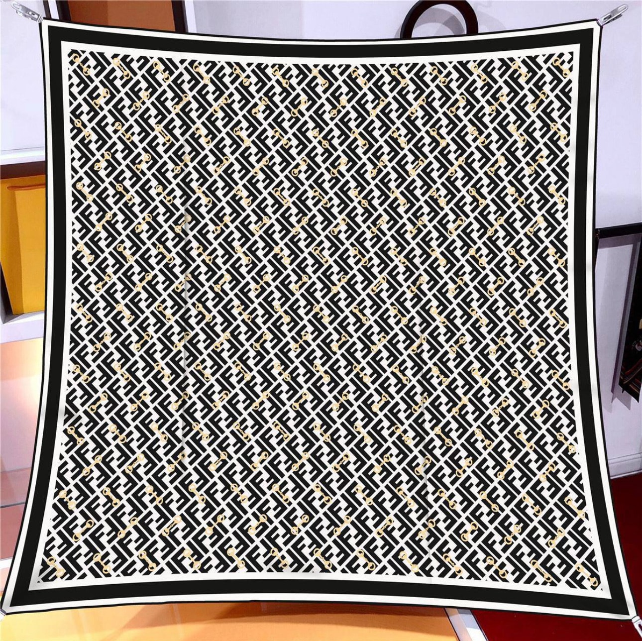 F Monogram Kelepçe Twill İpek Eşarp Siyah