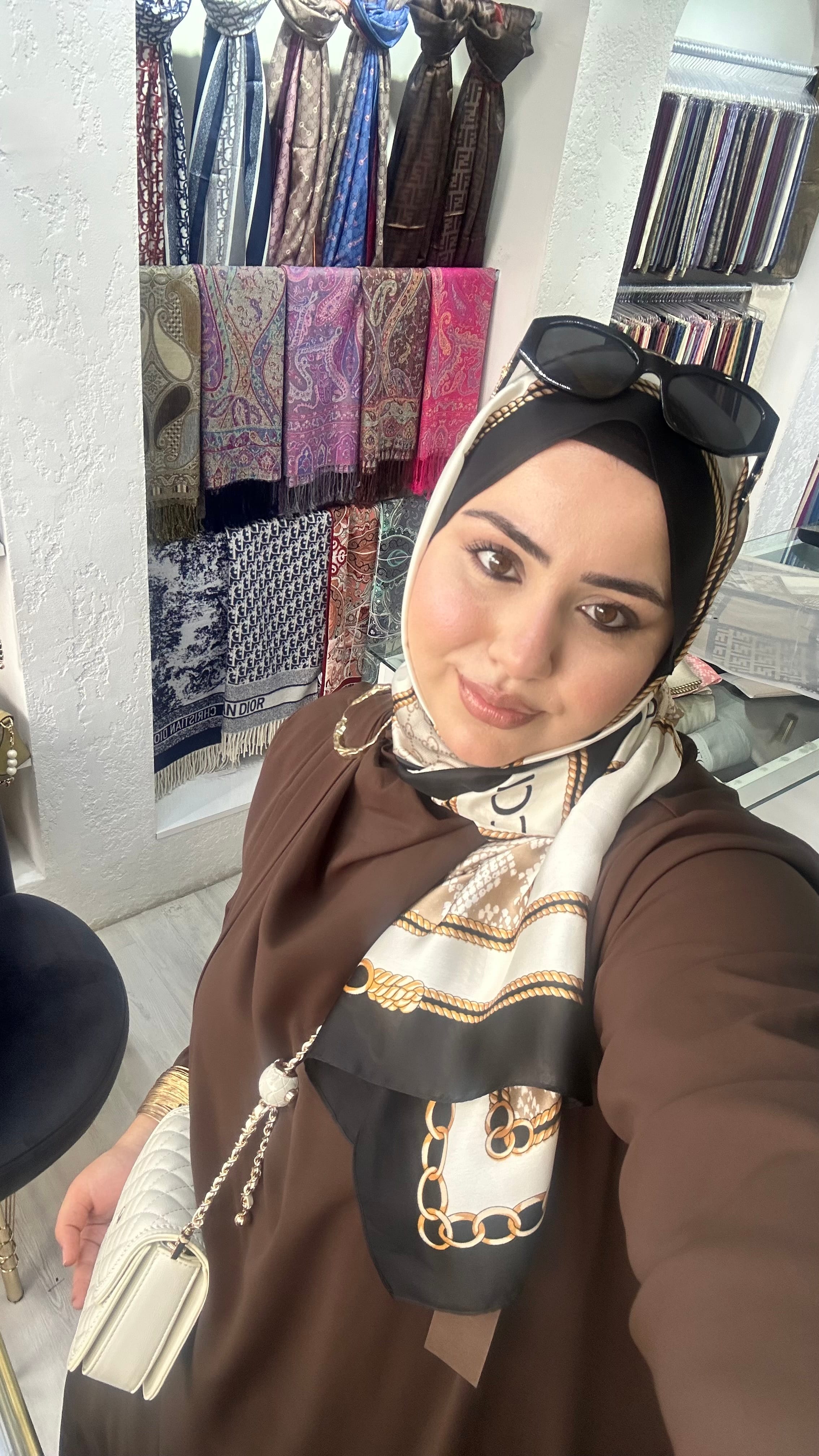 Zincir Detaylı Vual İpek Şal Siyah 