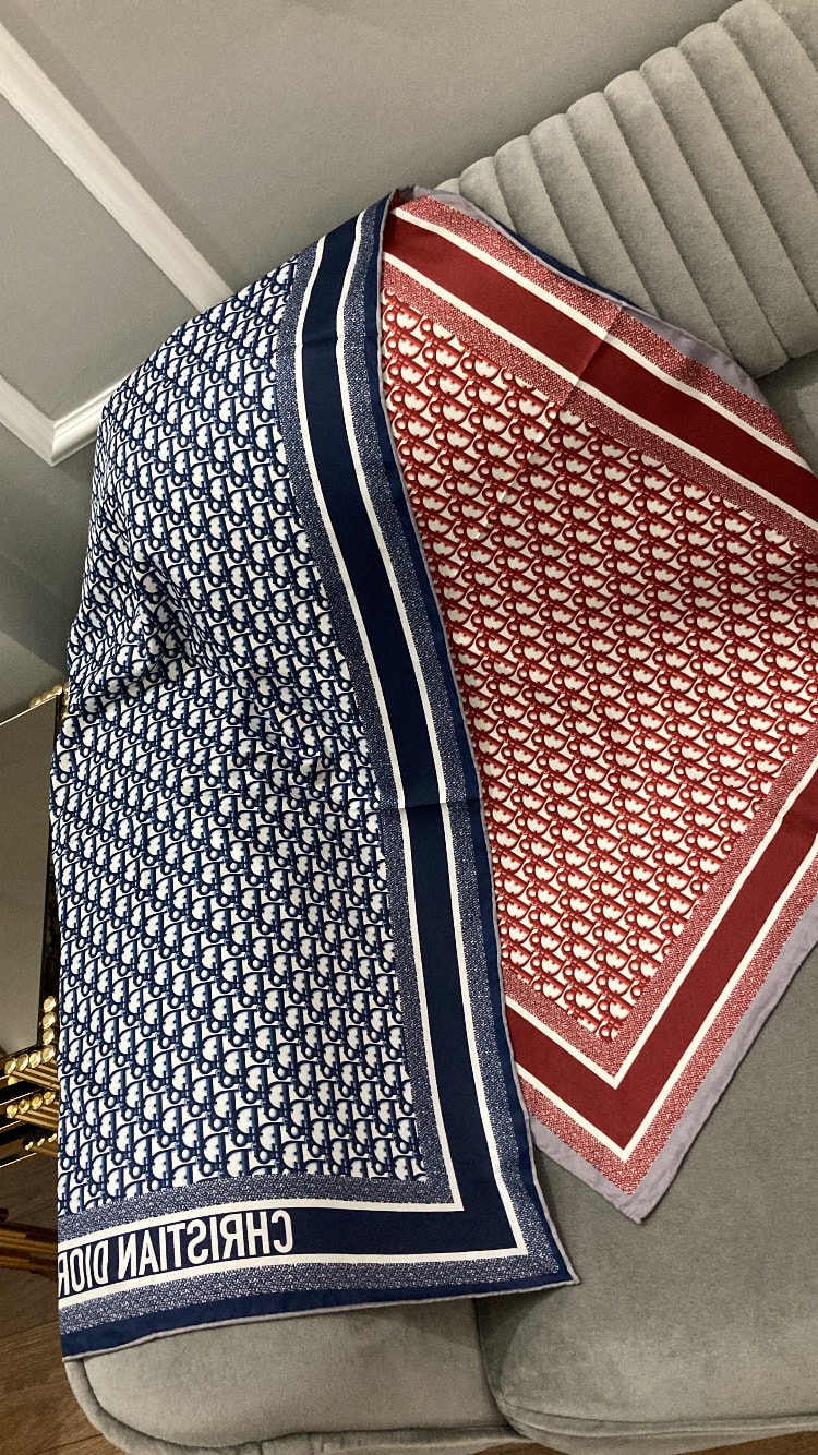 D Desen Çift Taraflı Twill İpek Şal 