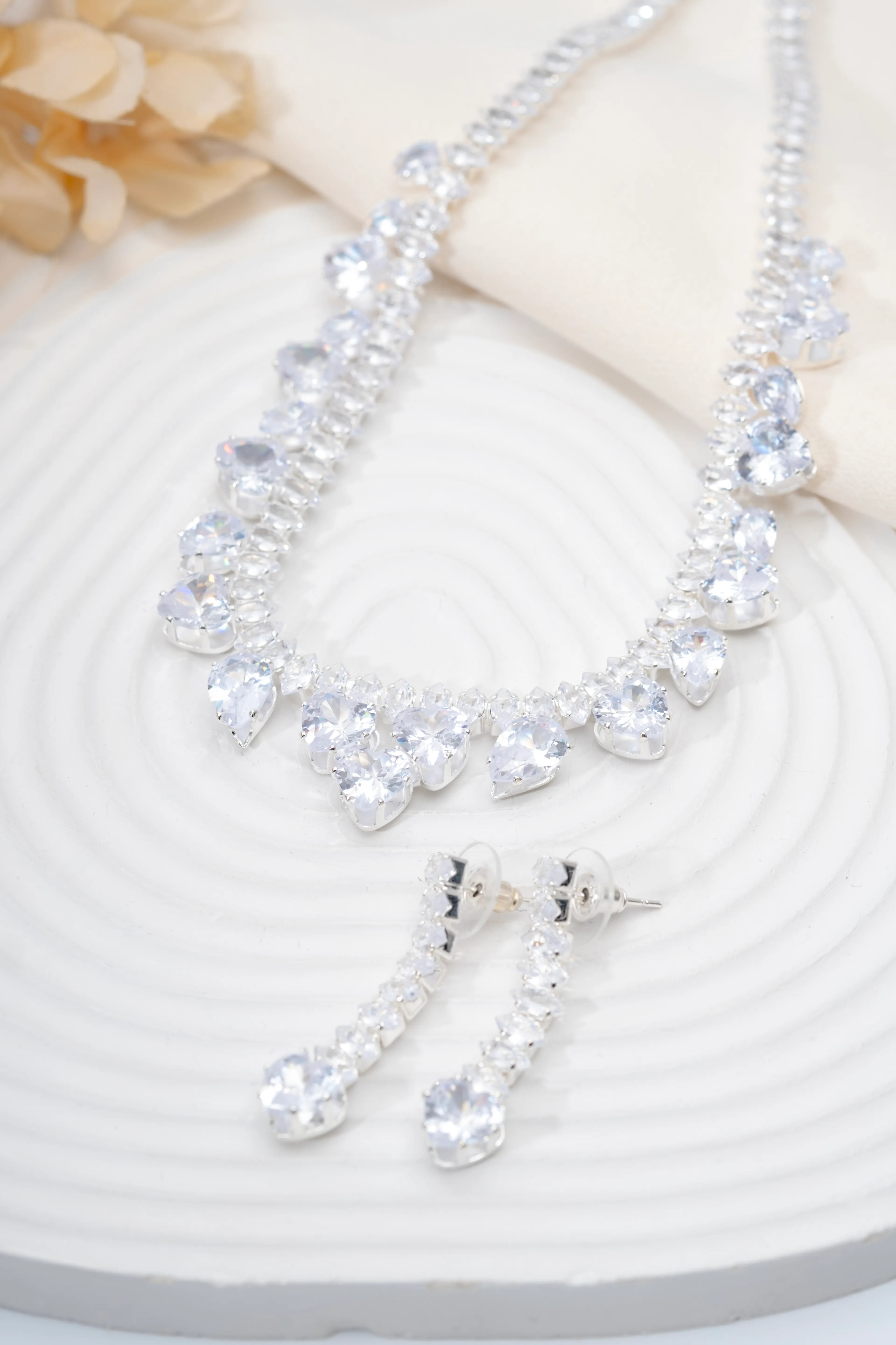 Silver Prenses Model Kalp Taşlı Set