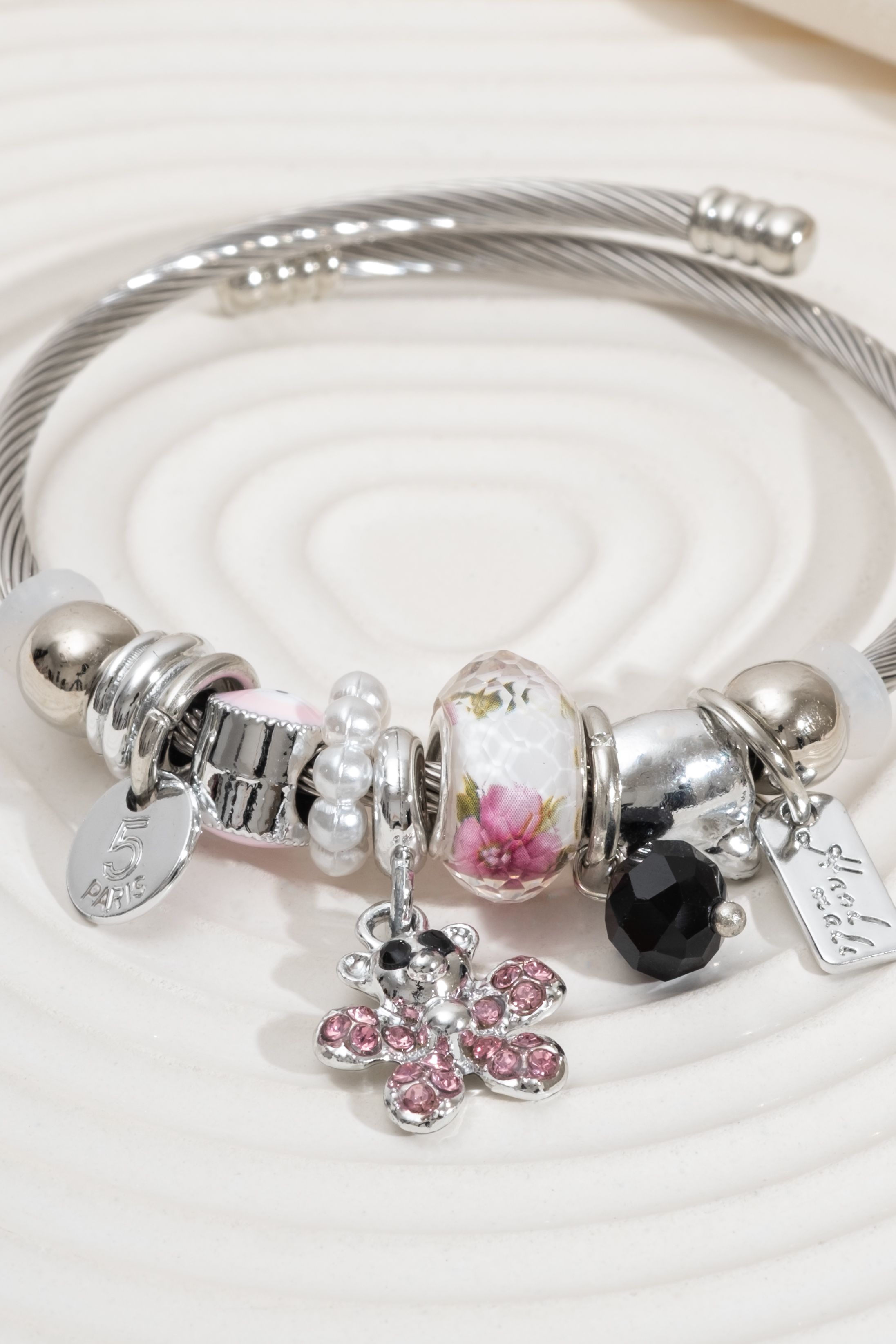 Çiçek Desenli Charm Ayıcık Figürlü Pandora