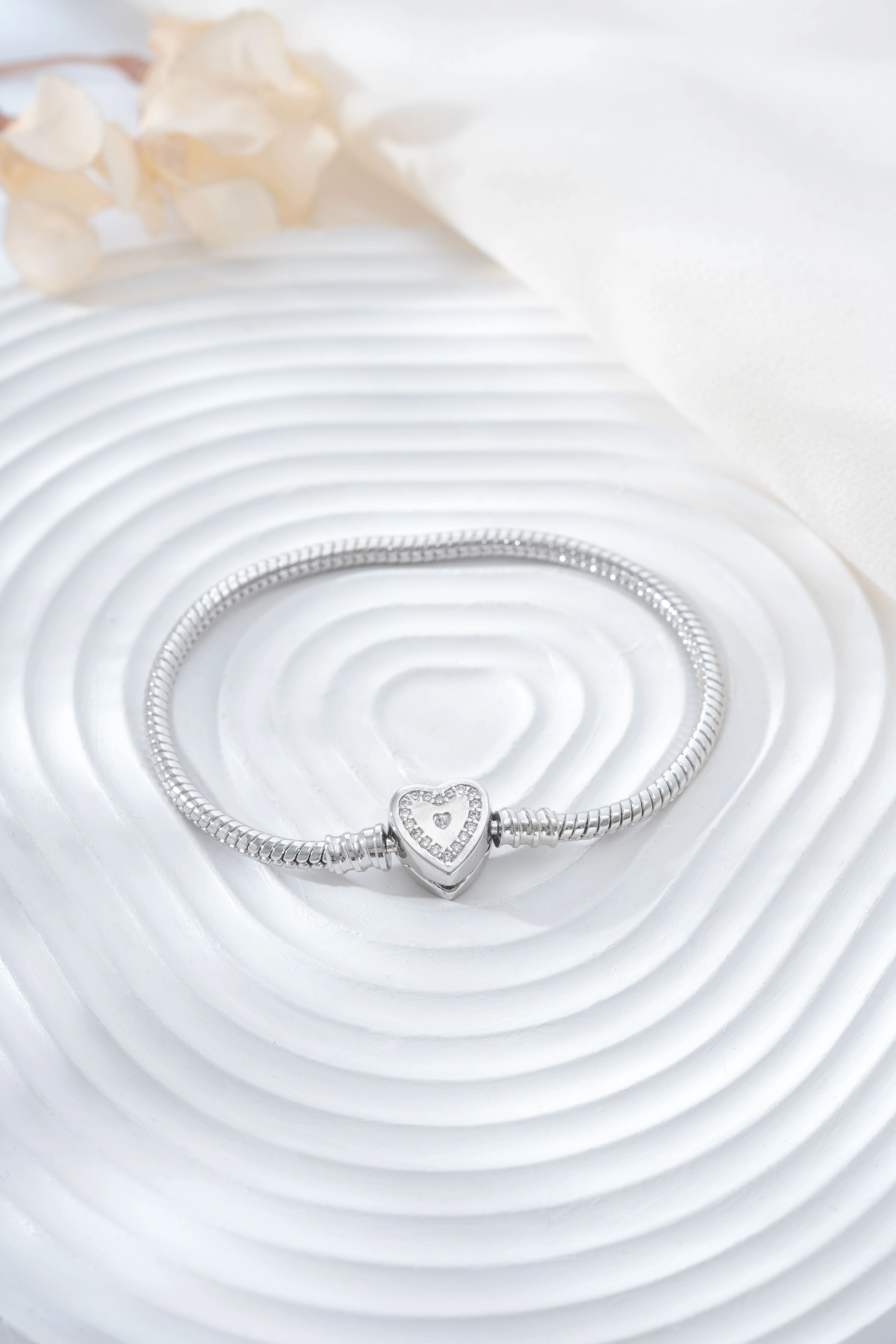 Premium Silver Taşlı Kalp Başlı Pandora Bileklik