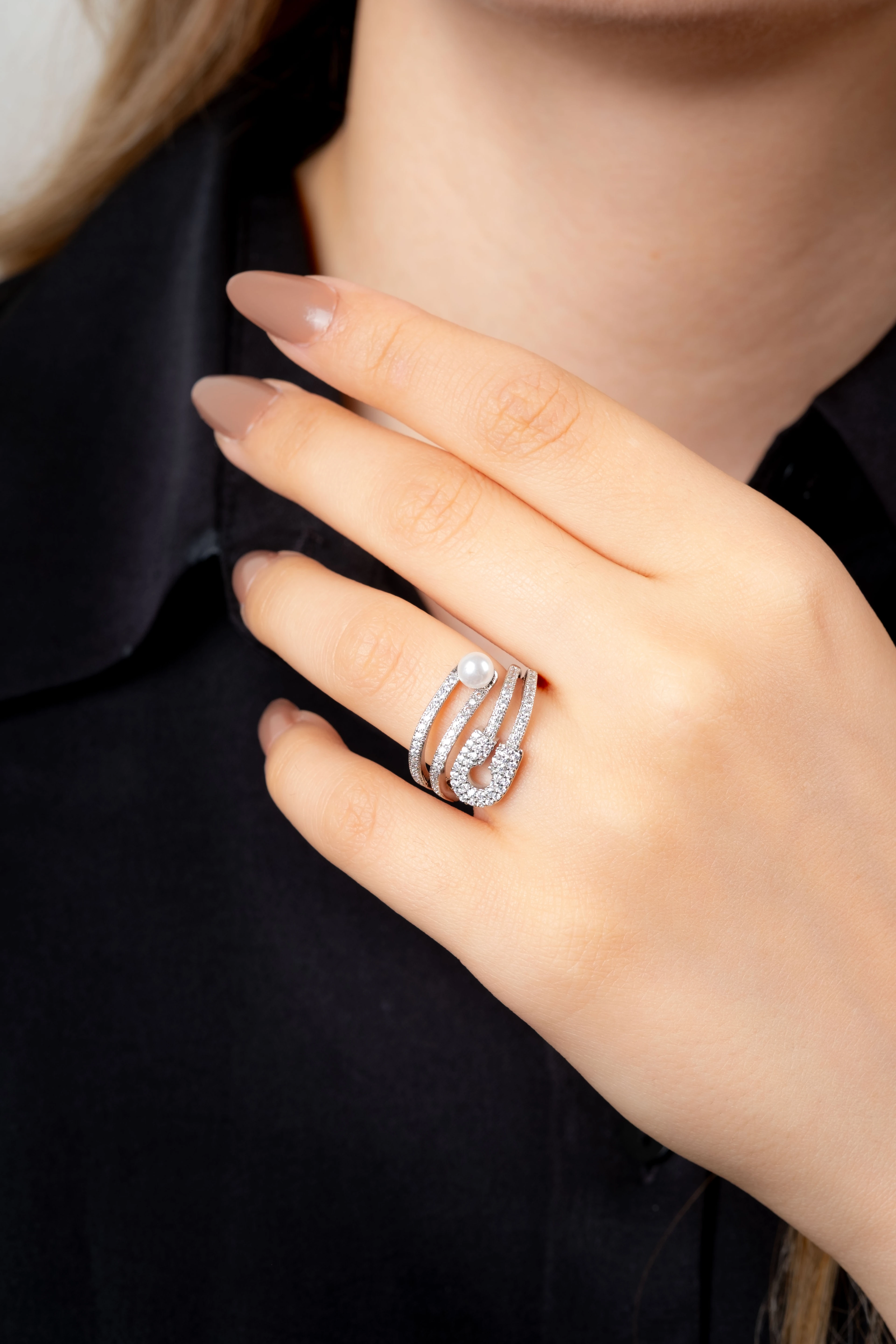 Silver Taşlı İnci Detay Çengel Yüzük