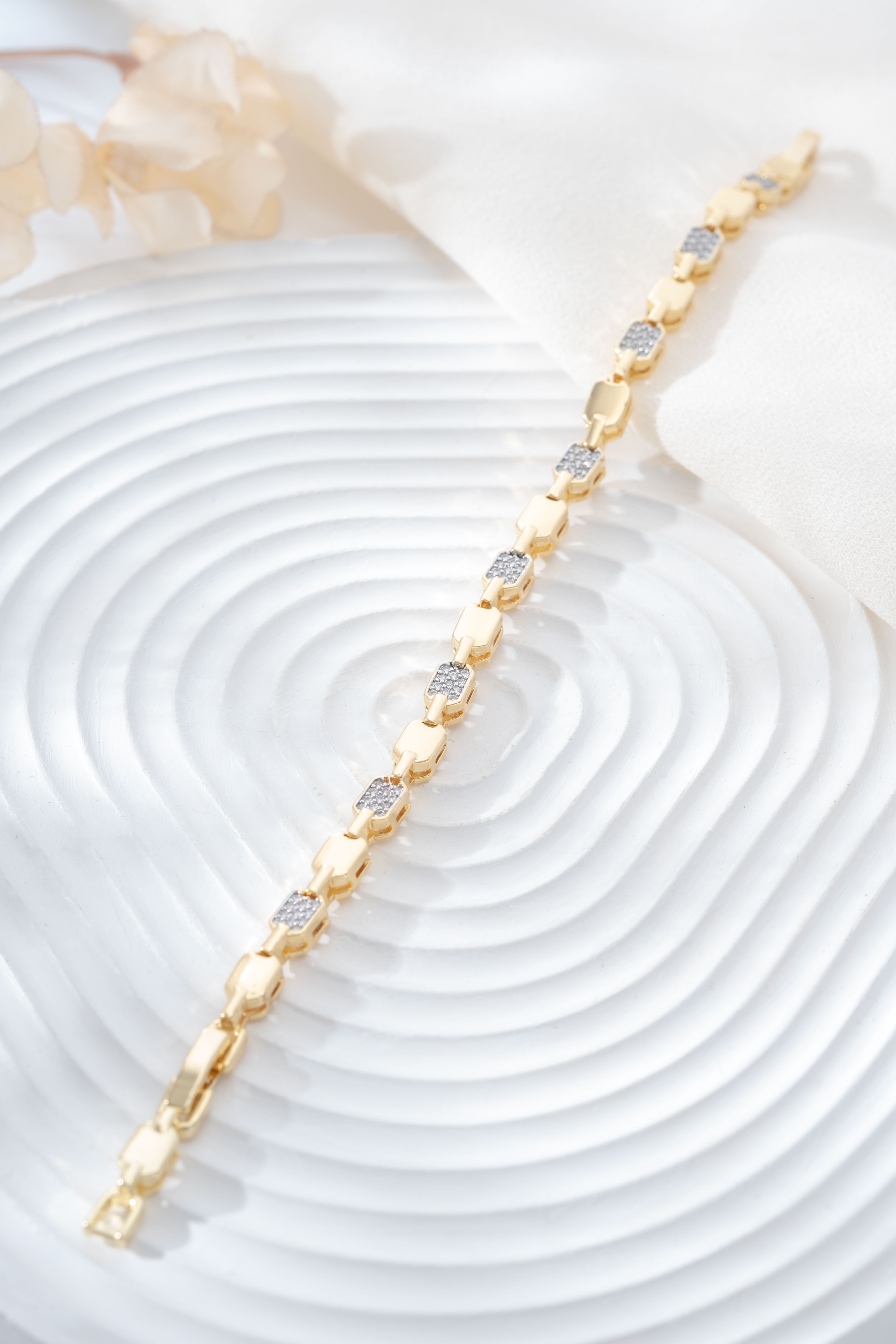 VIP Gold Mini Dikdörtgen Taşlı Bağlantılı Bileklik