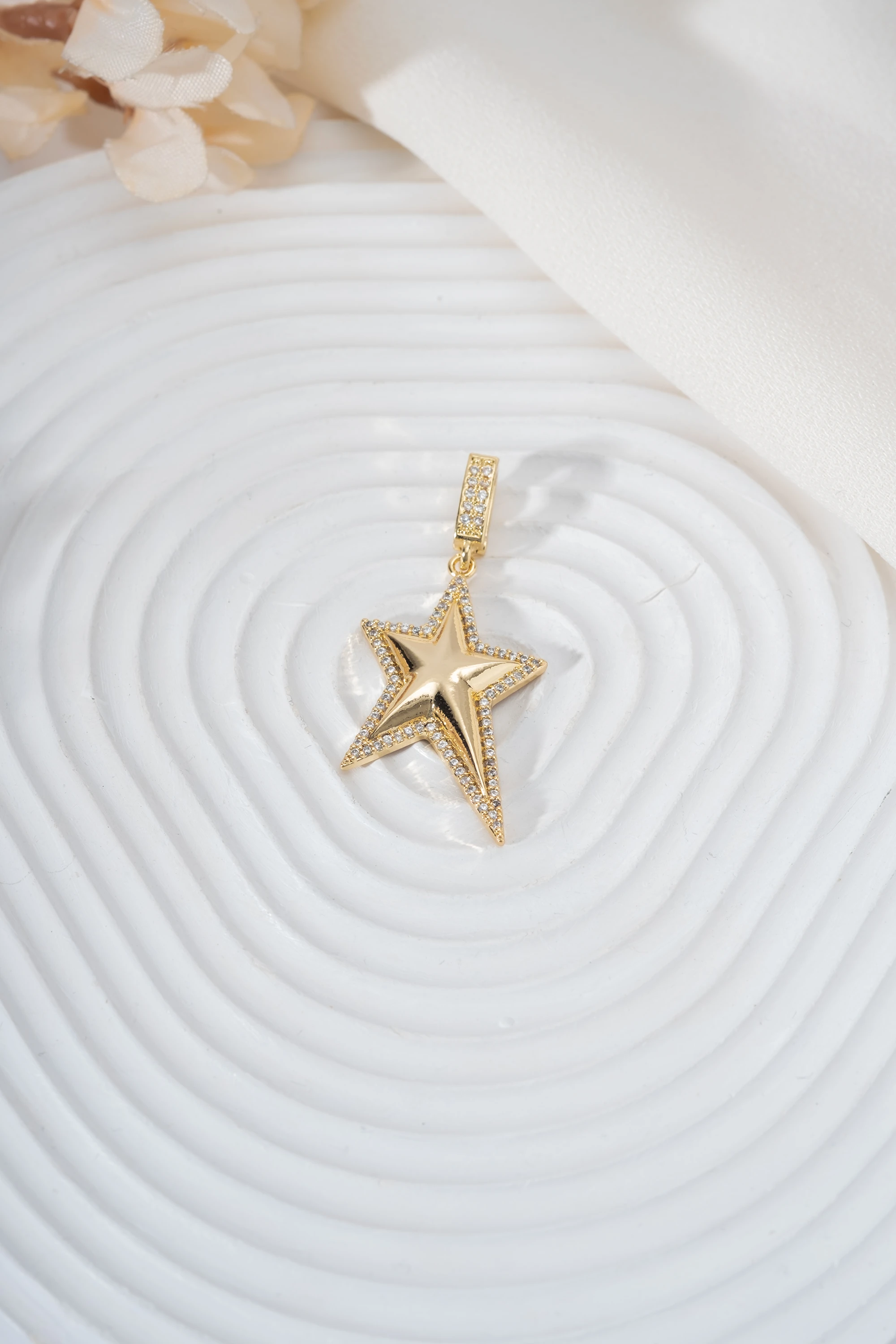 Ajda Charm Gold Kuzey Yıldız