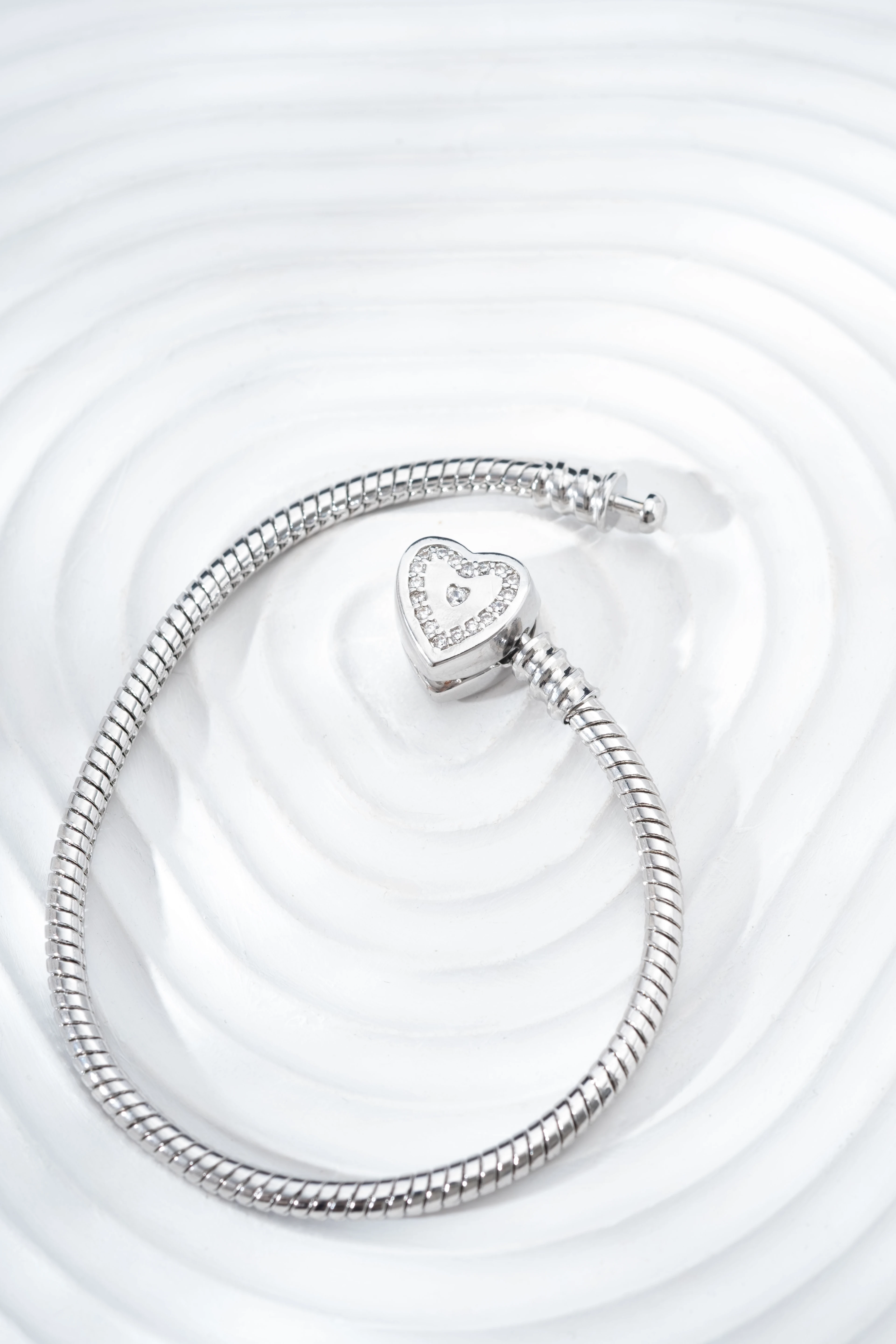 Premium Silver Taşlı Kalp Başlı Pandora Bileklik