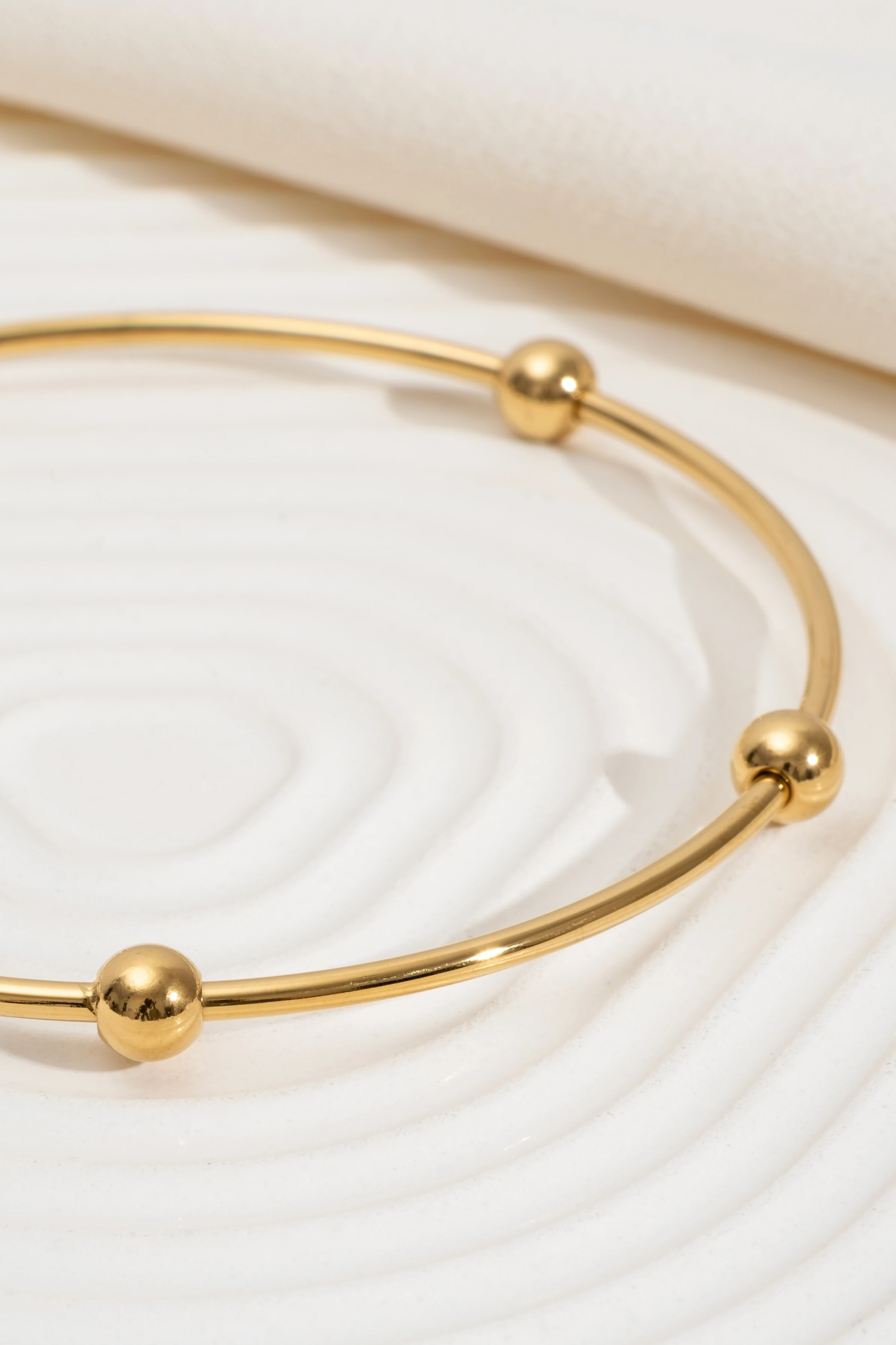 Çelik Tekli  Gold Dorikali Ajda Bileklik 68Mm