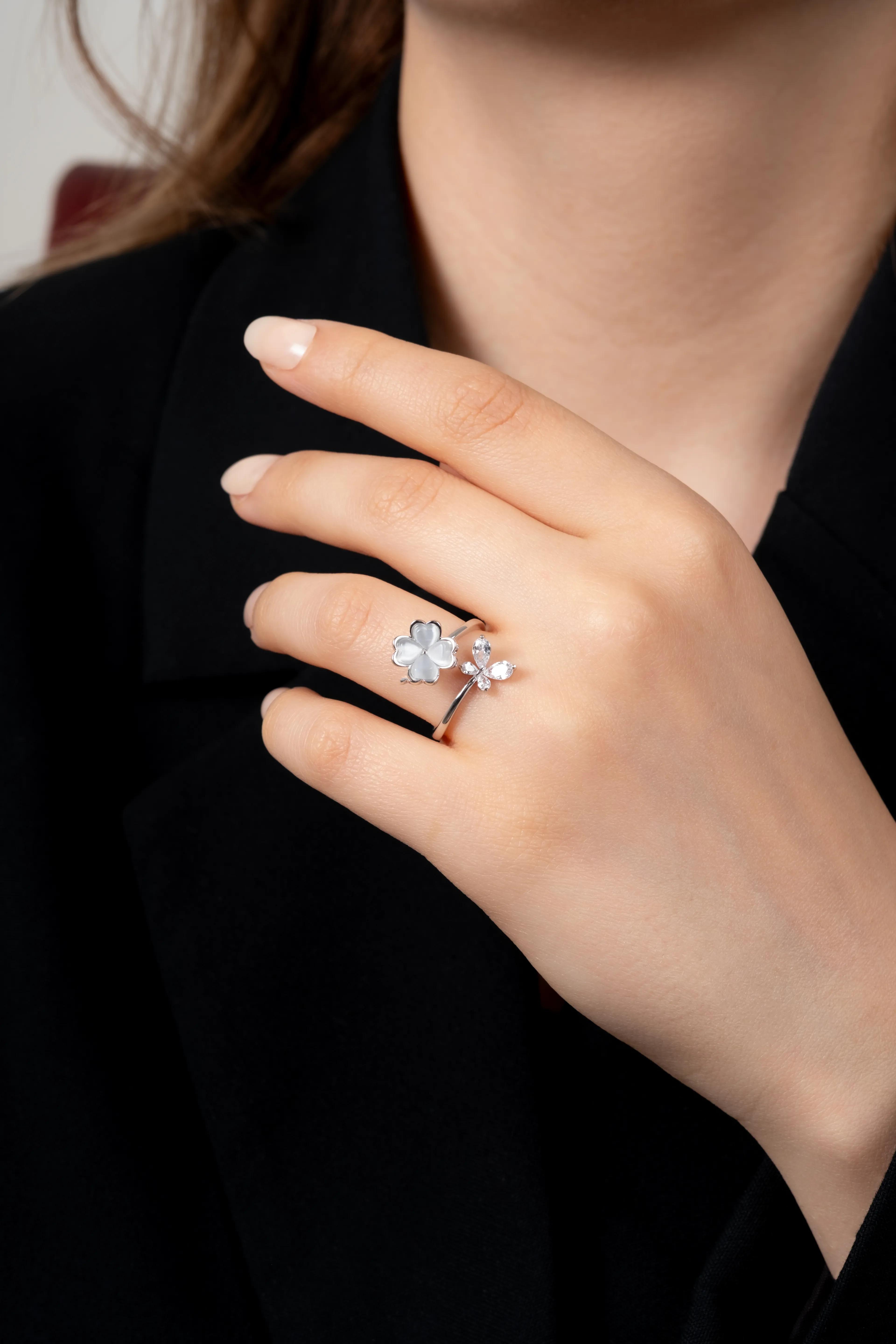 Silver Sedef Çiçek Ve Yaprak Lı Stres Yüzüğü