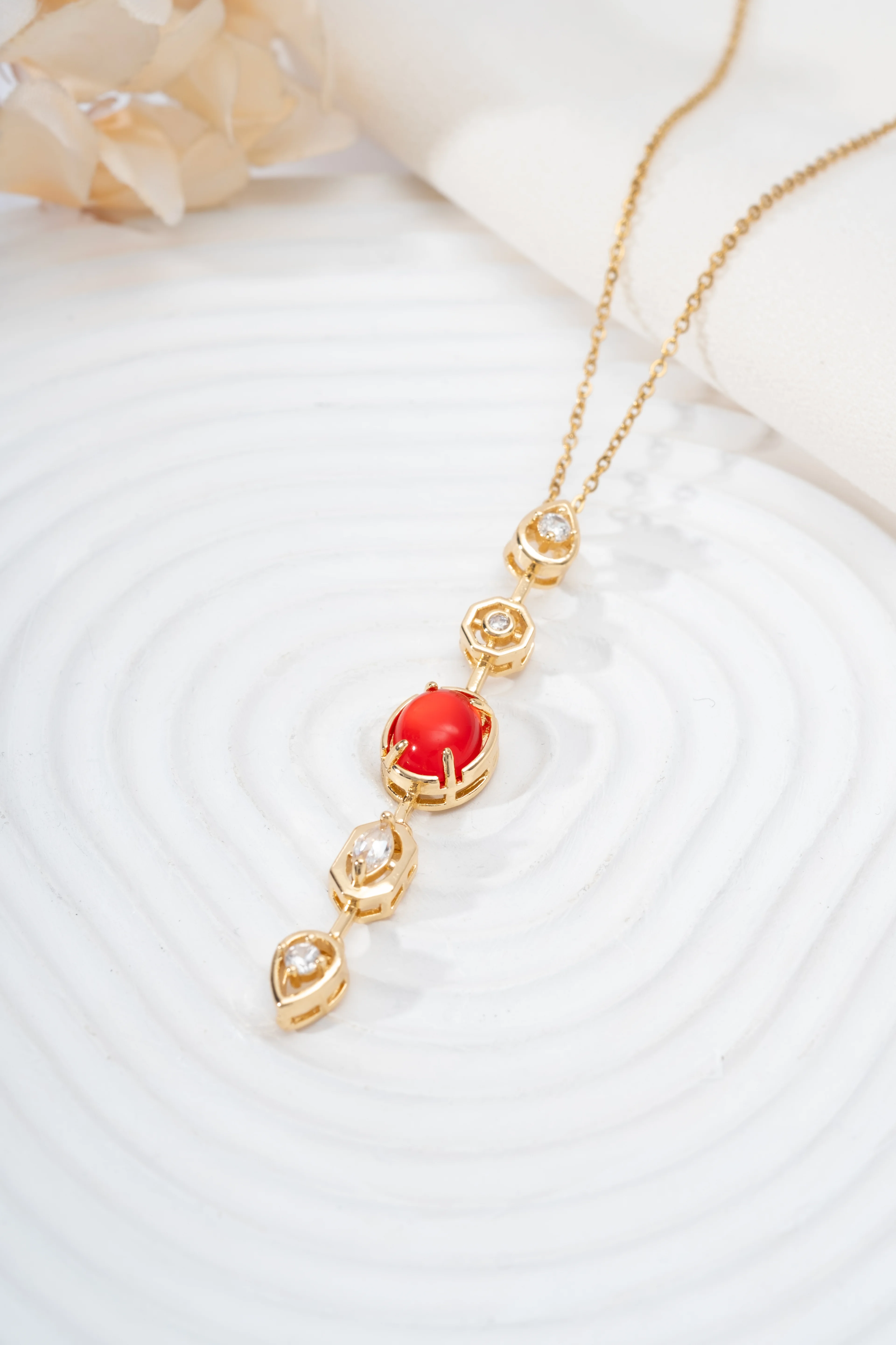 Gold Kırmızı Taşlı Y Kolye