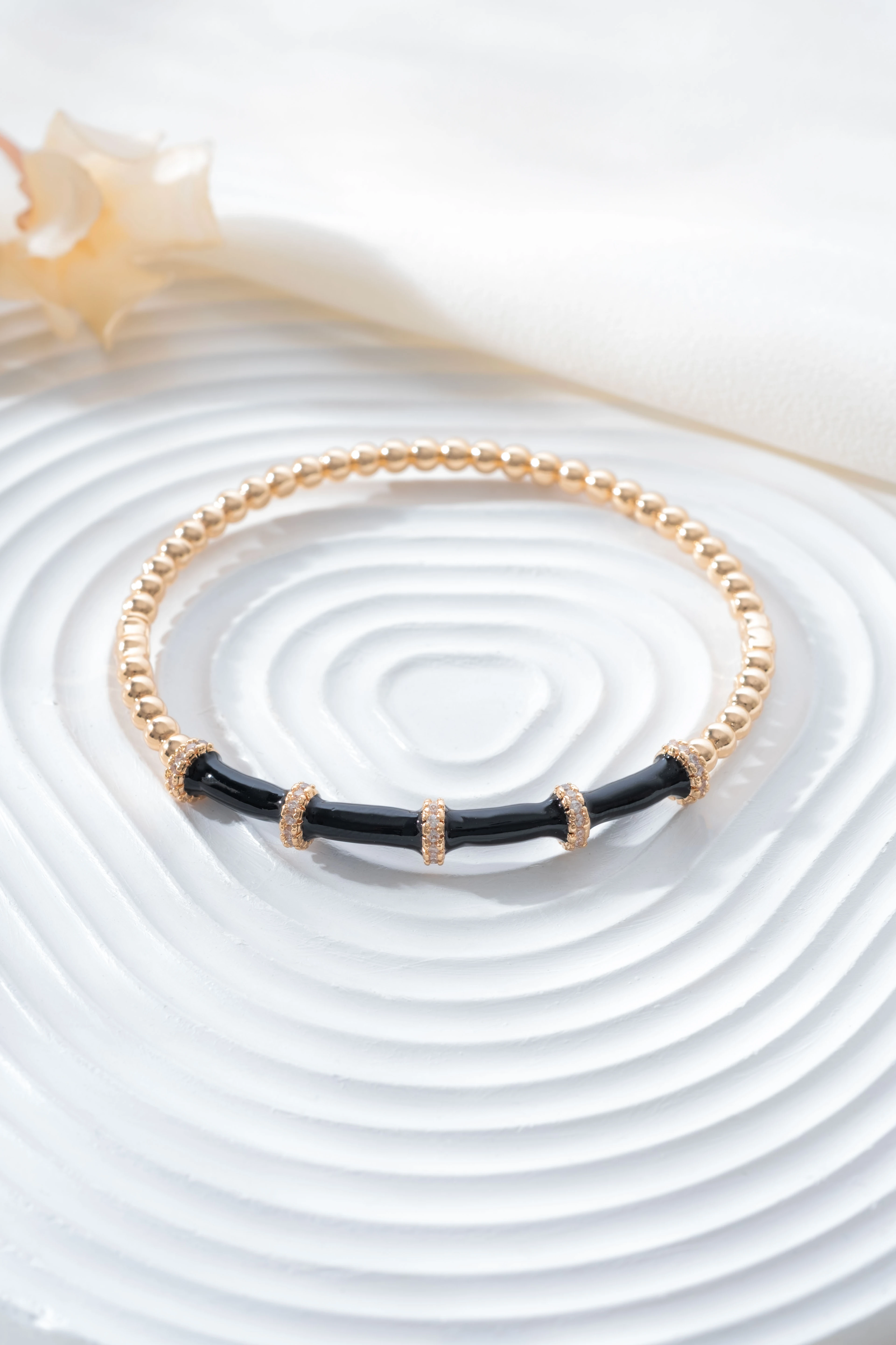 Dorikalı Siyah Arası Taş Detaylı Bileklik