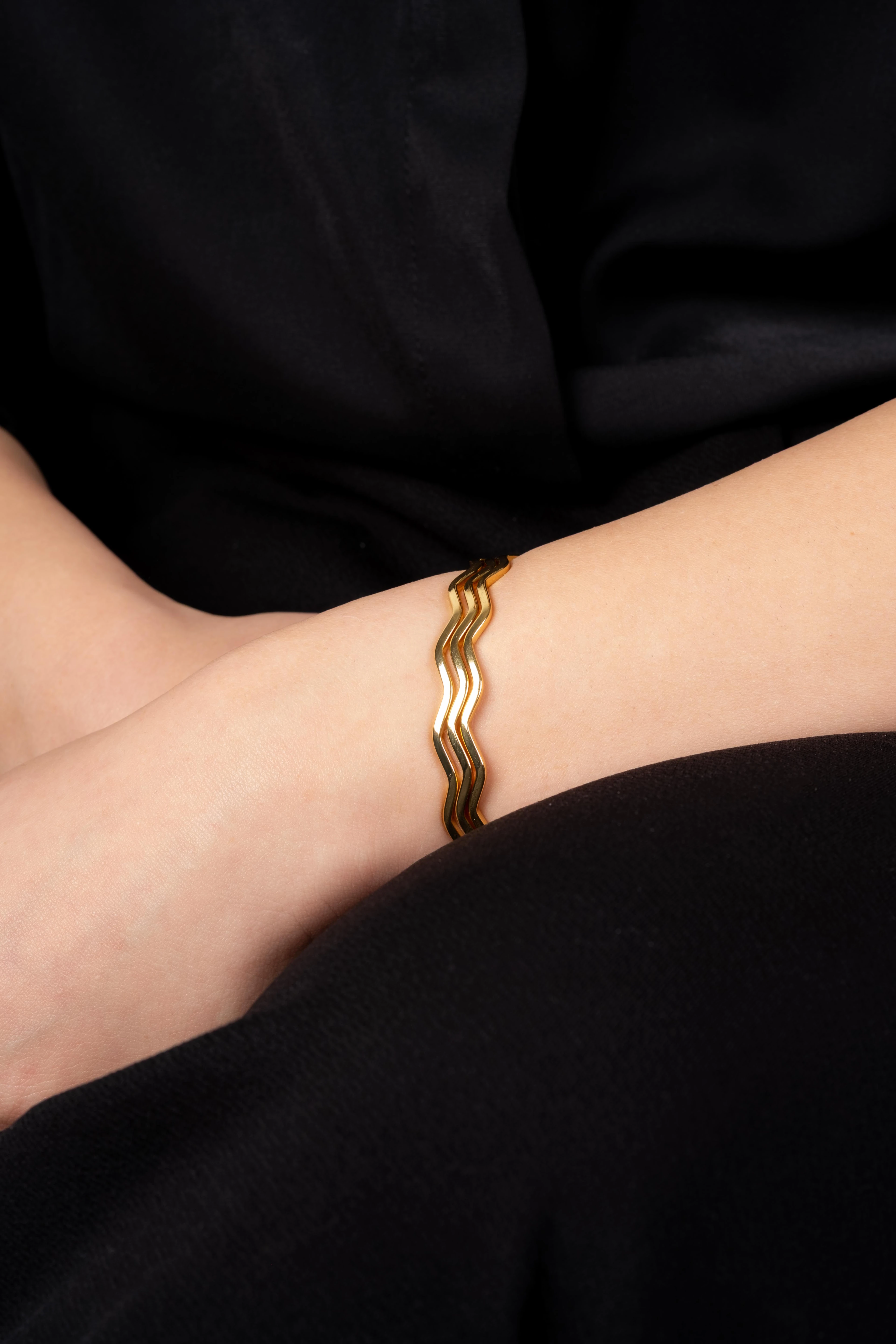 3'lü Şık Dalga 64 MM Ajda Bilezik