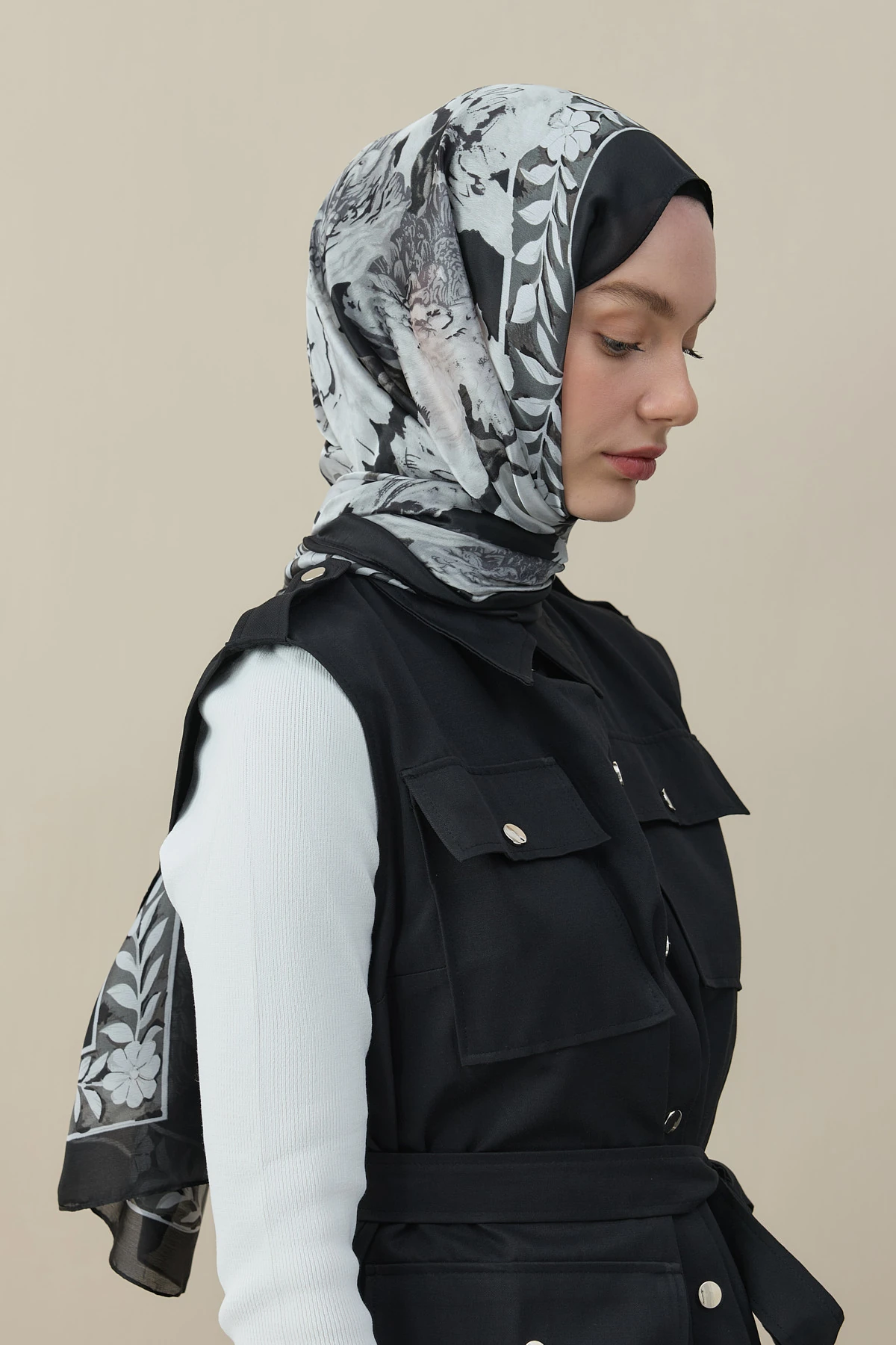 Gül Desen İpek Vual Şal - Siyah