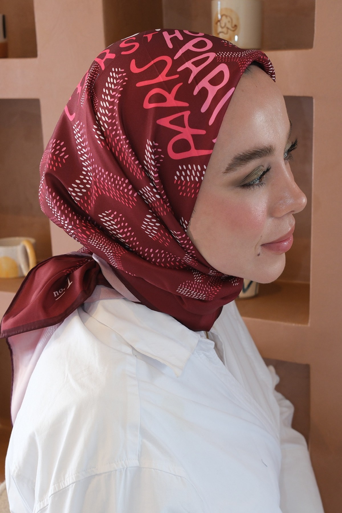 Yazı Desen Twill İthal Eşarp - Kırmızı