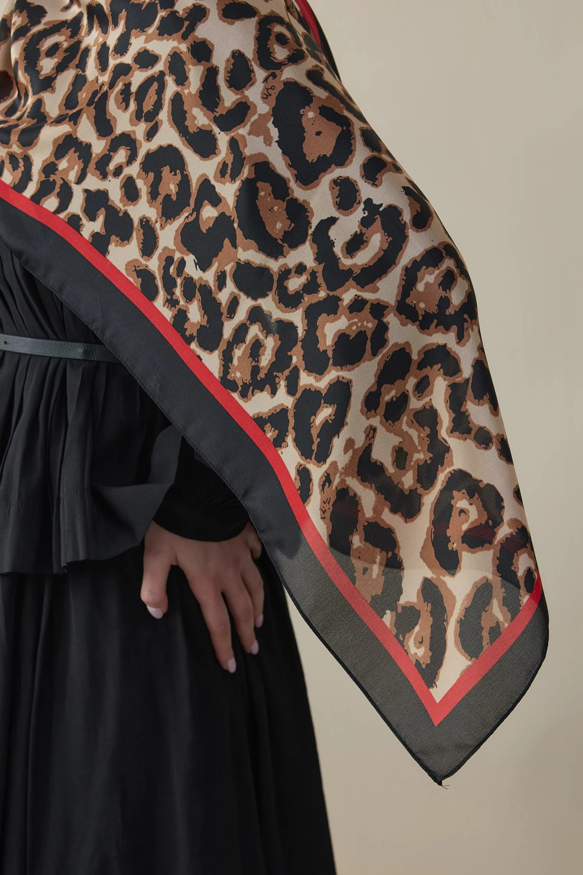 Leopar Vual İpek Şal