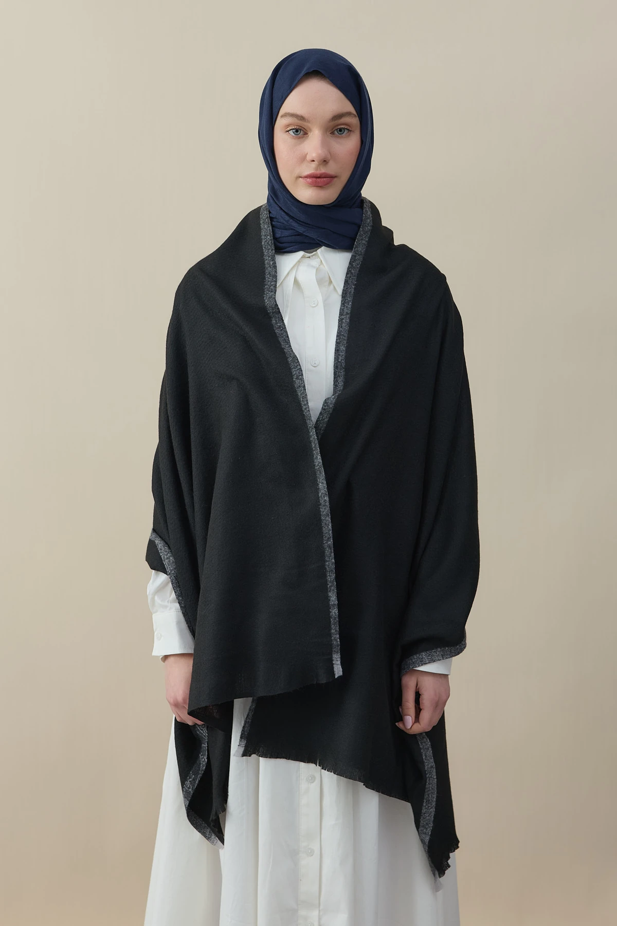 Etro Desen Kaşmir Omuz Şalı - Siyah