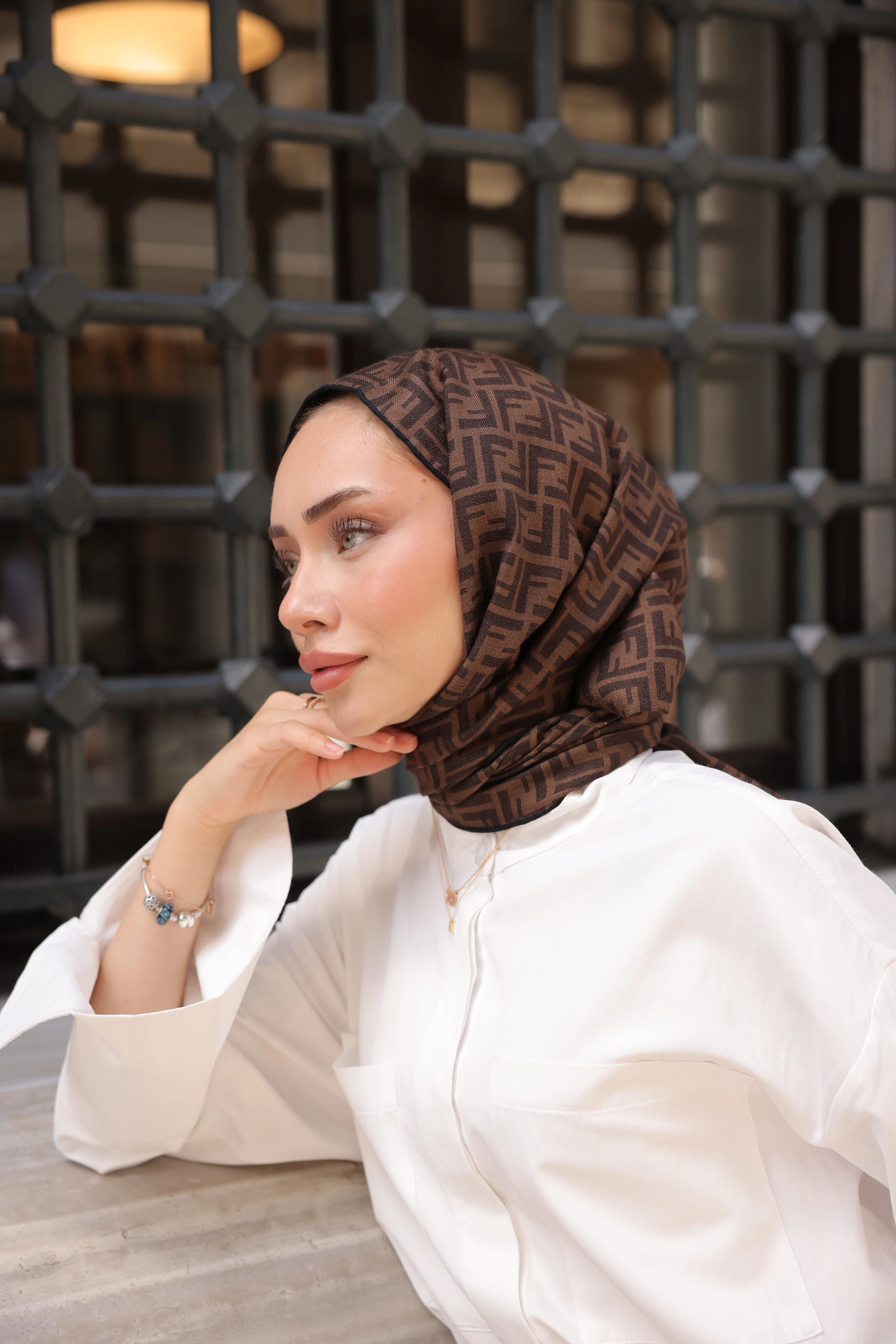 F Desen Yün İpek Şal  - Siyah