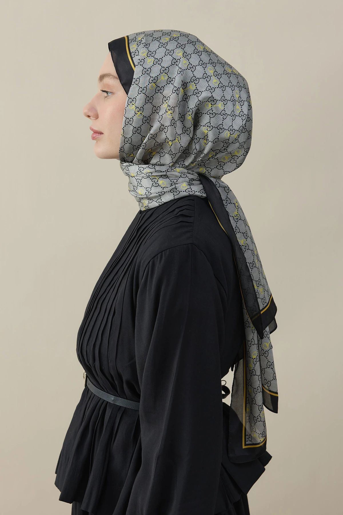 Kelepçe Desen İpek Vual Şal